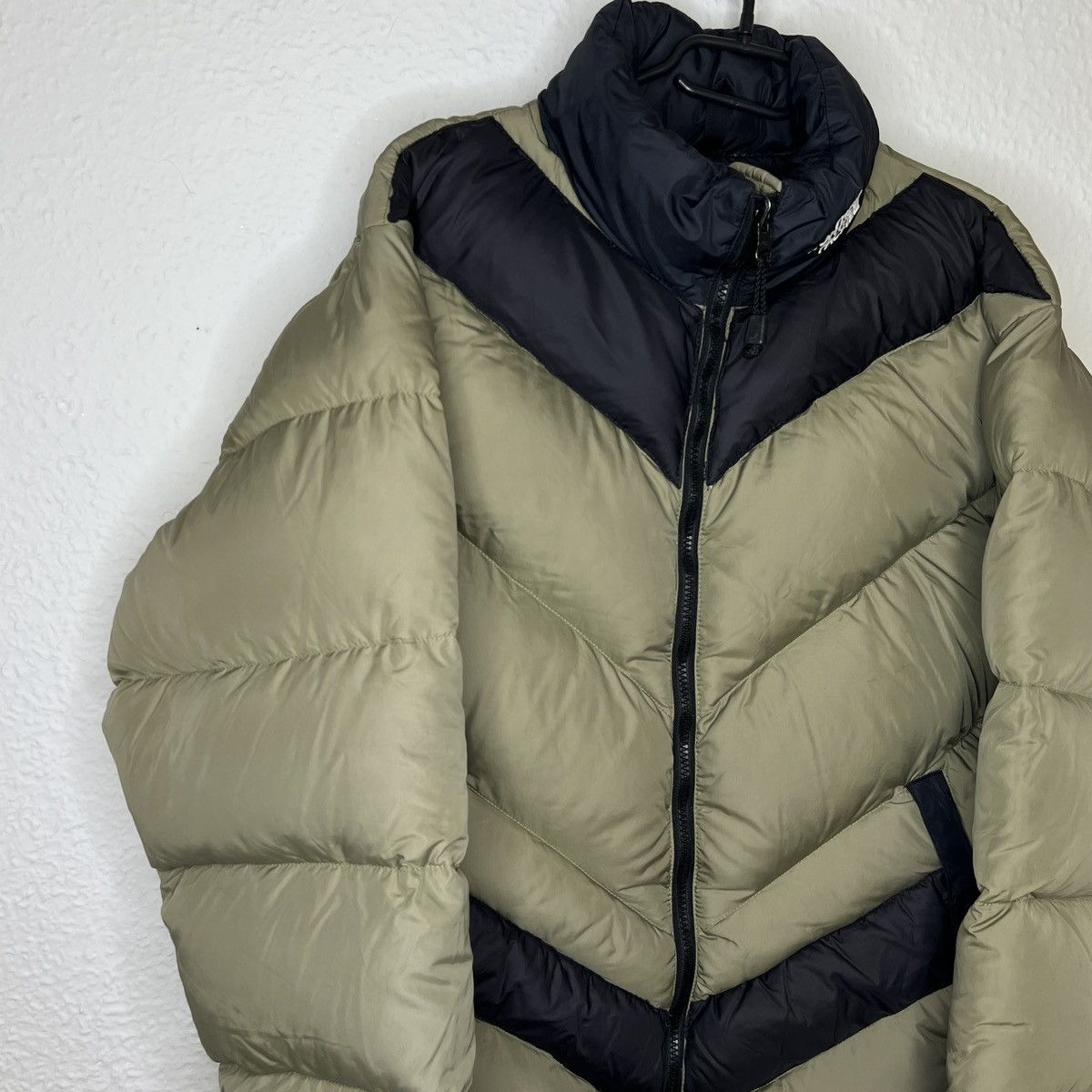The North Face × Vintage The North Face Nuptse 600 Khaki Black Logo Puffer Size US M / EU 48-50 / 2 - 4 Thumbnail