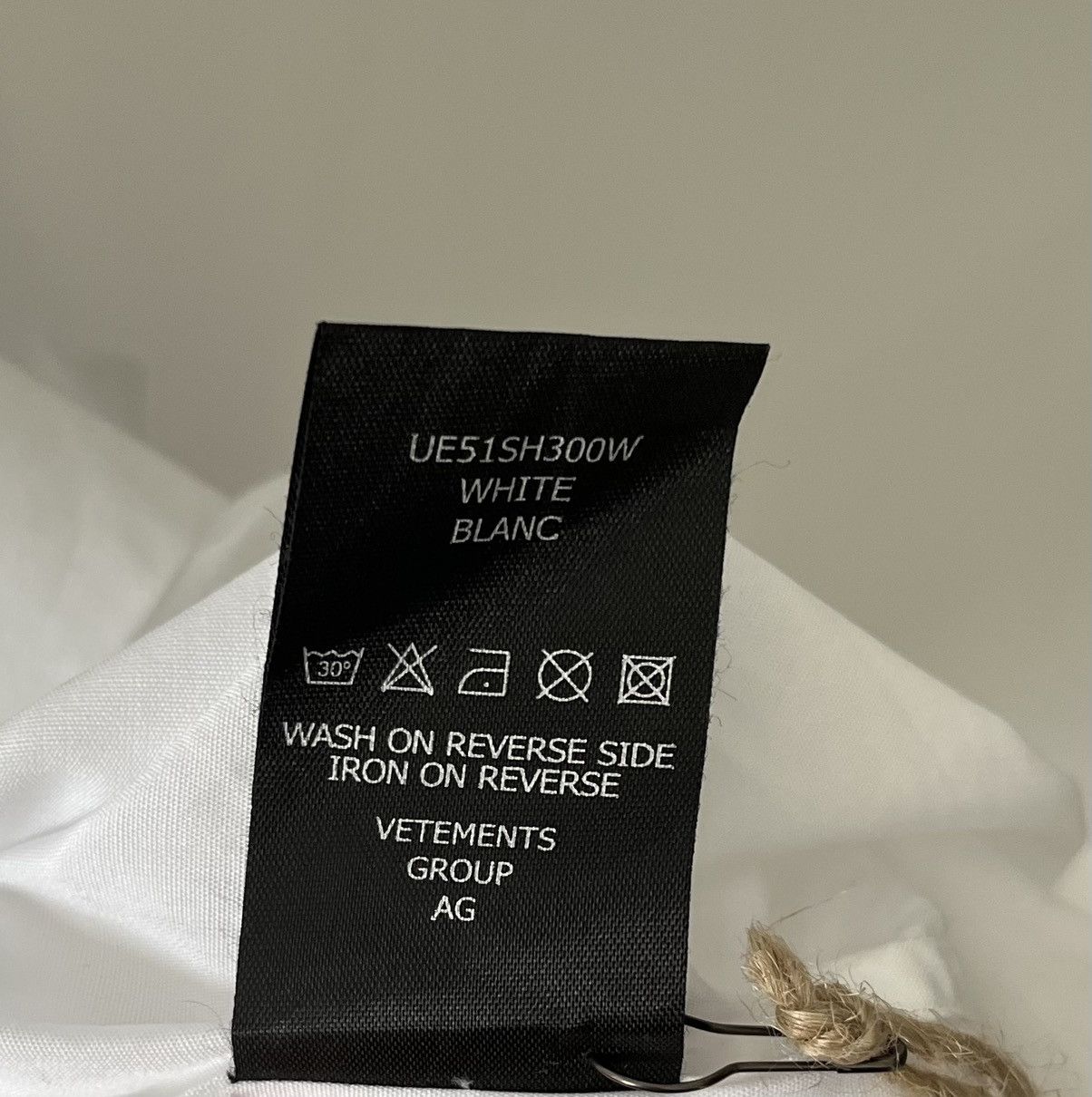 Vetements Vetements AW20 Logo Oversized Shirt Size US L / EU 52-54 / 3 - 6 Thumbnail