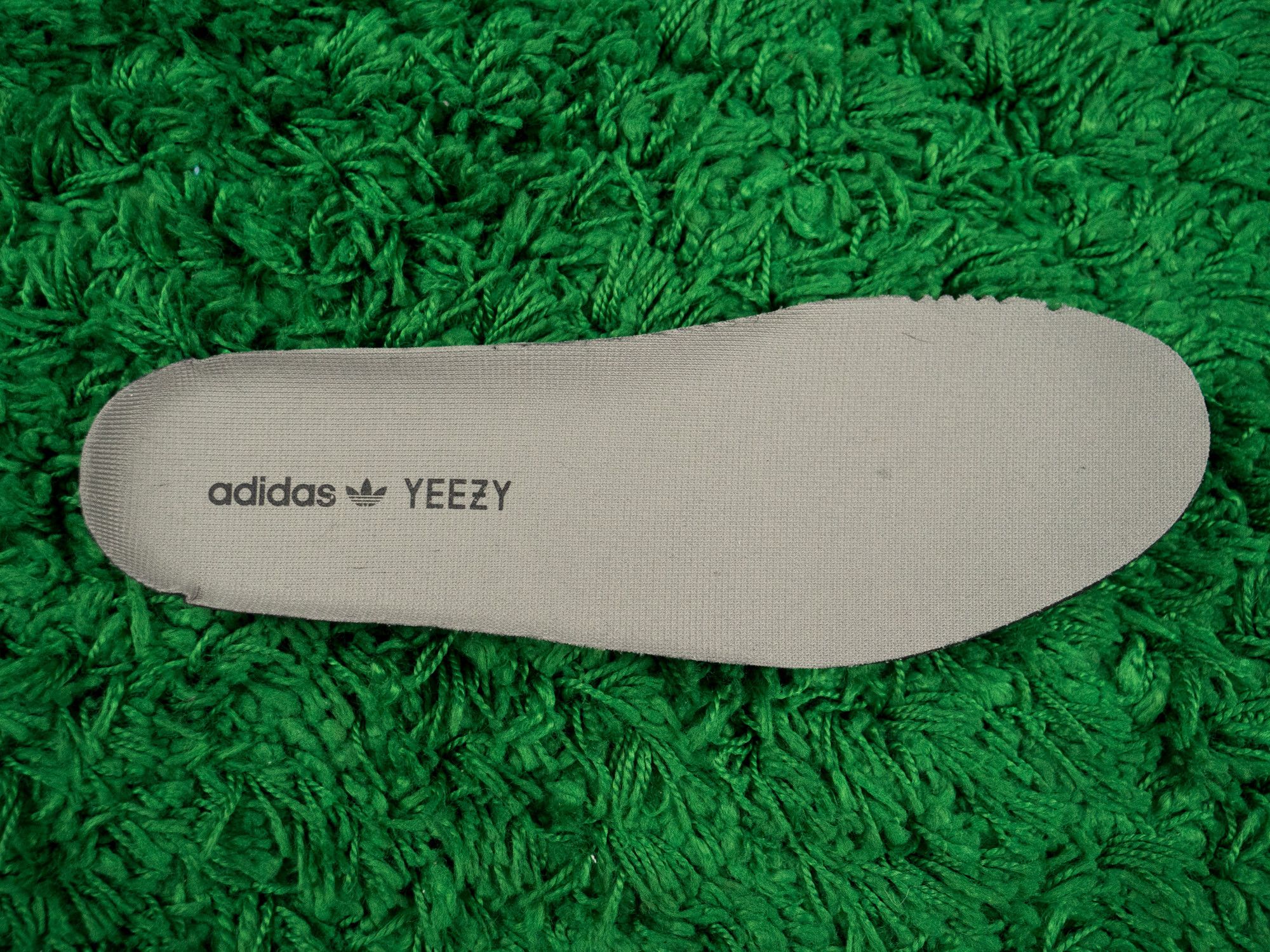 Adidas × Kanye West VNDS YEEZY 750 GREY GUM PERFECT CONTITION Size US 10 / EU 43 - 18 Thumbnail