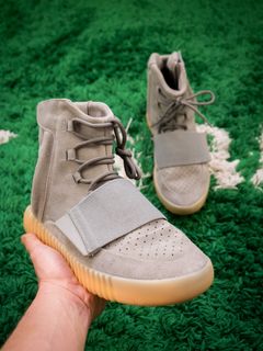 Yeezy 750 wolf on sale grey