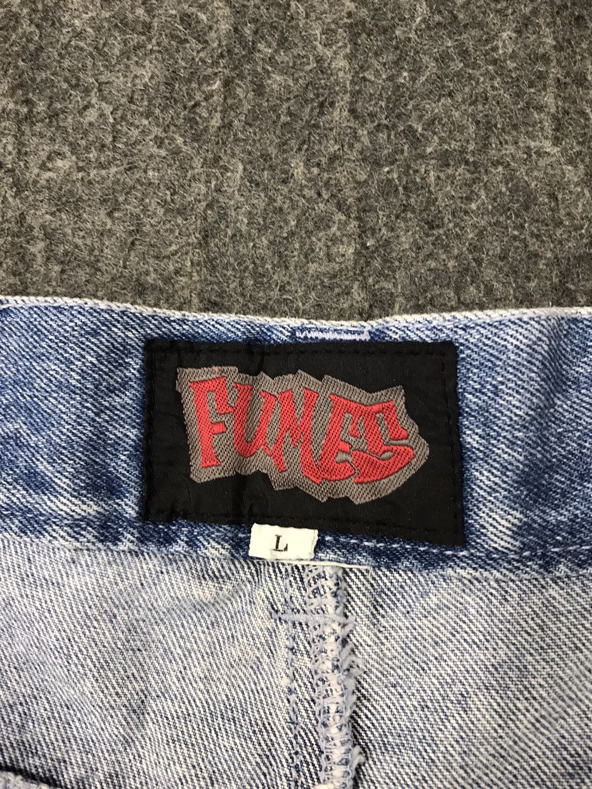 Vintage Vintage Fumes Hip Hop Style Zipper Jeans Design Size US 33 - 12 Thumbnail