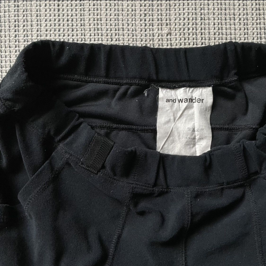 And Wander multimodal nylon polyester shorts in black, men’s size 3 Size US 29 - 2 Thumbnail