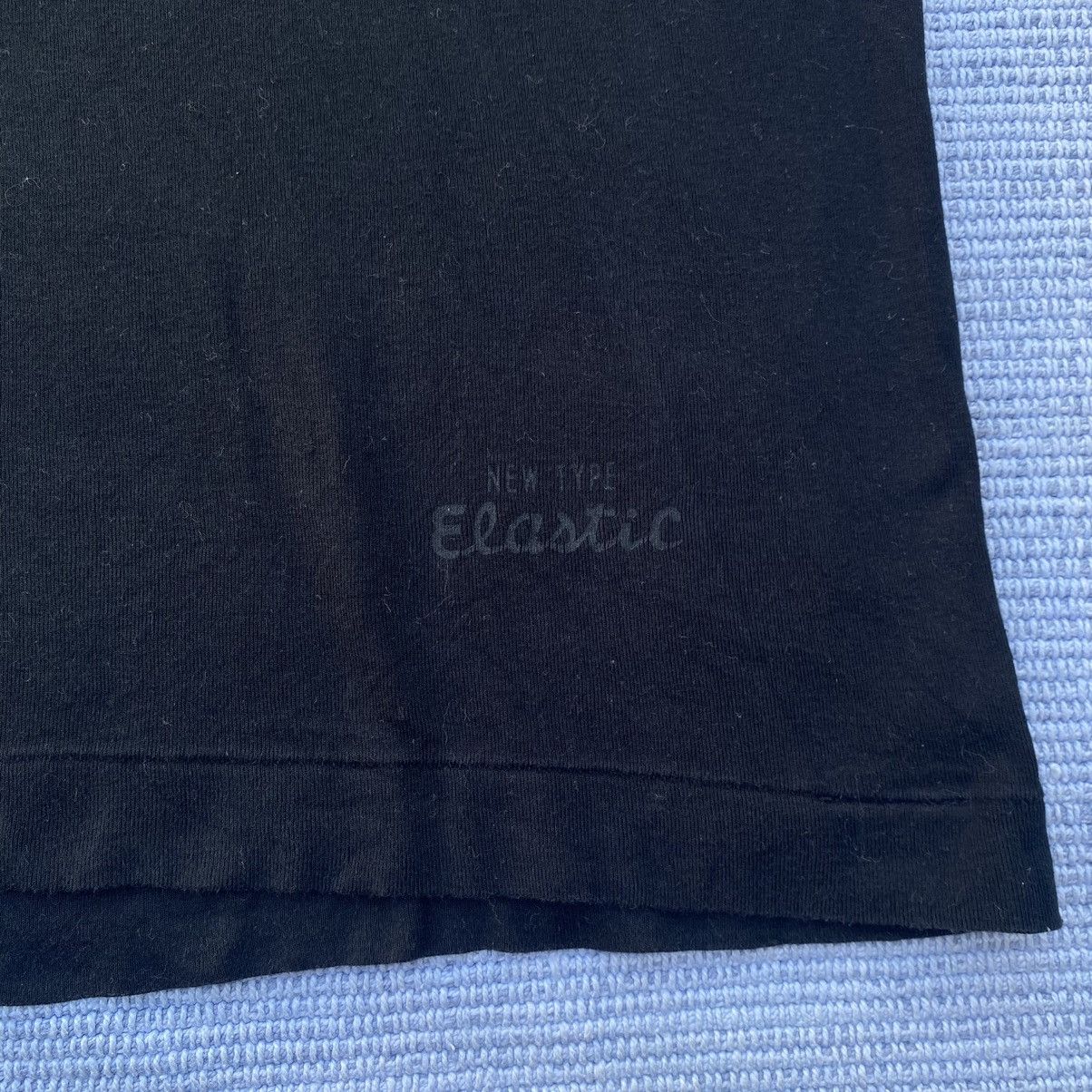 v-neck tshirt