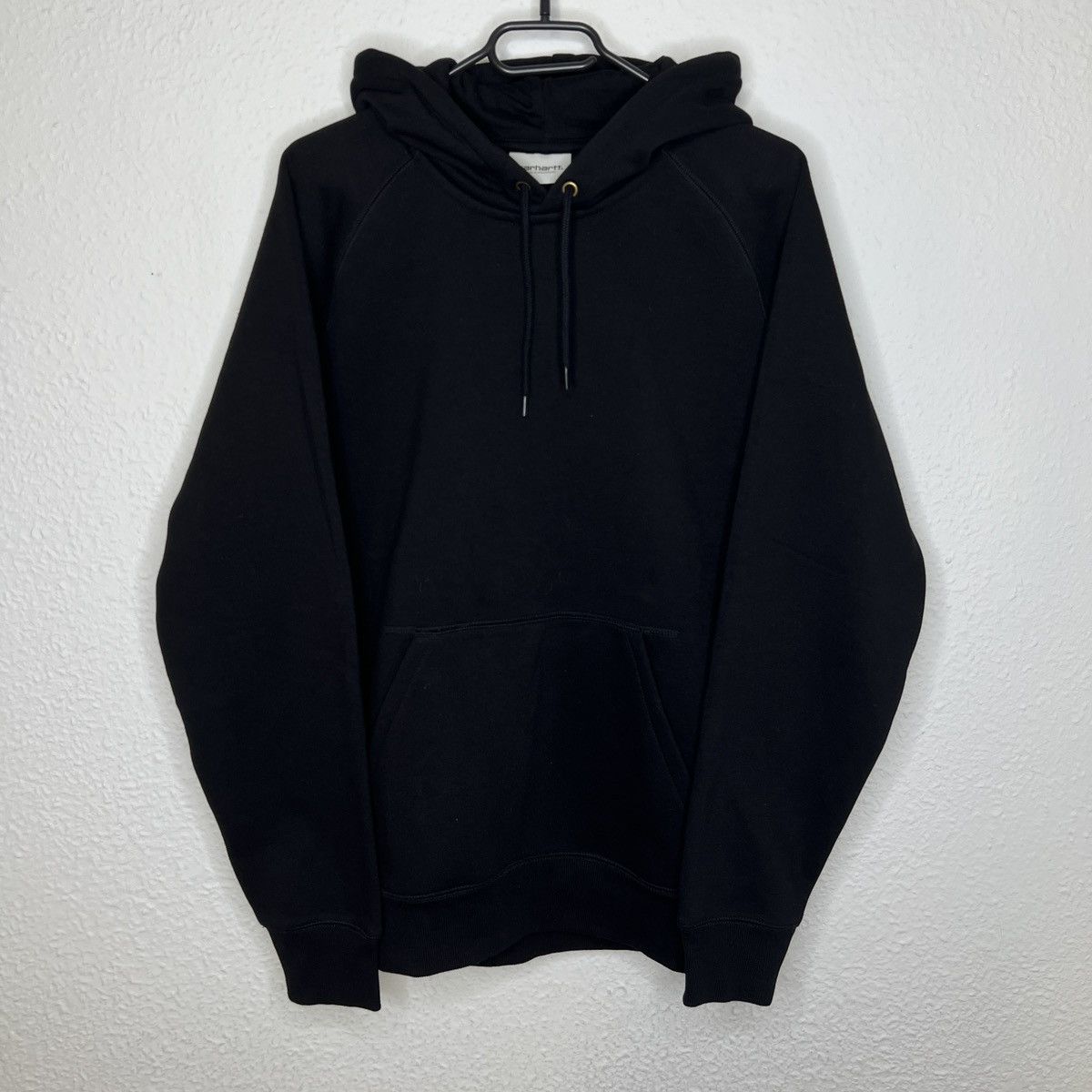 Carhartt × Carhartt Wip Carhartt WiP Black Hoodie Gold Logo Hooded Chase Sweat Size US M / EU 48-50 / 2 - 2 Thumbnail
