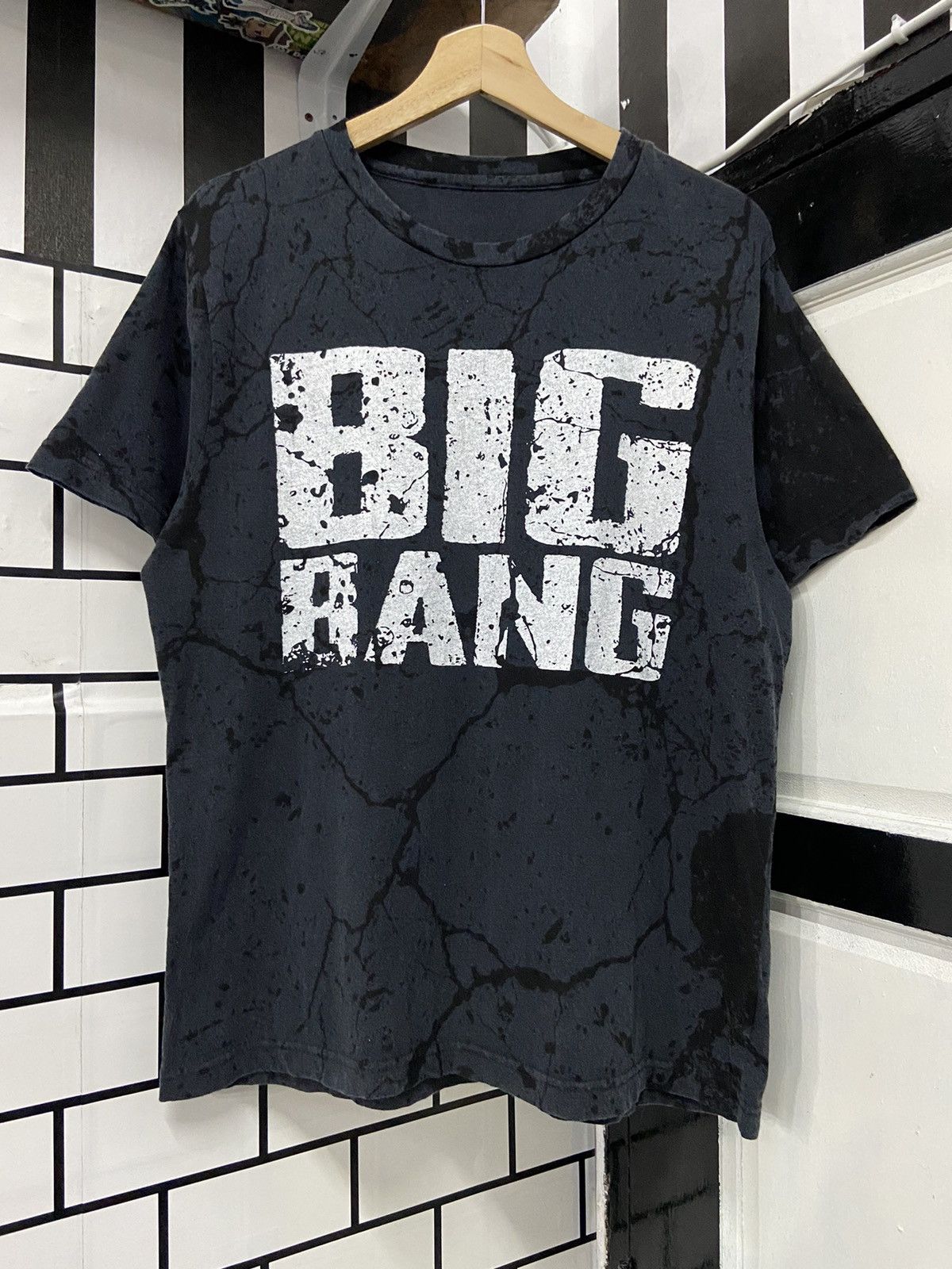 Band Tees × Japanese Brand BIGBANG KPOP The Concert 0.TO.10 The Final Official Tshirt Size US M / EU 48-50 / 2 - 1 Thumbnail