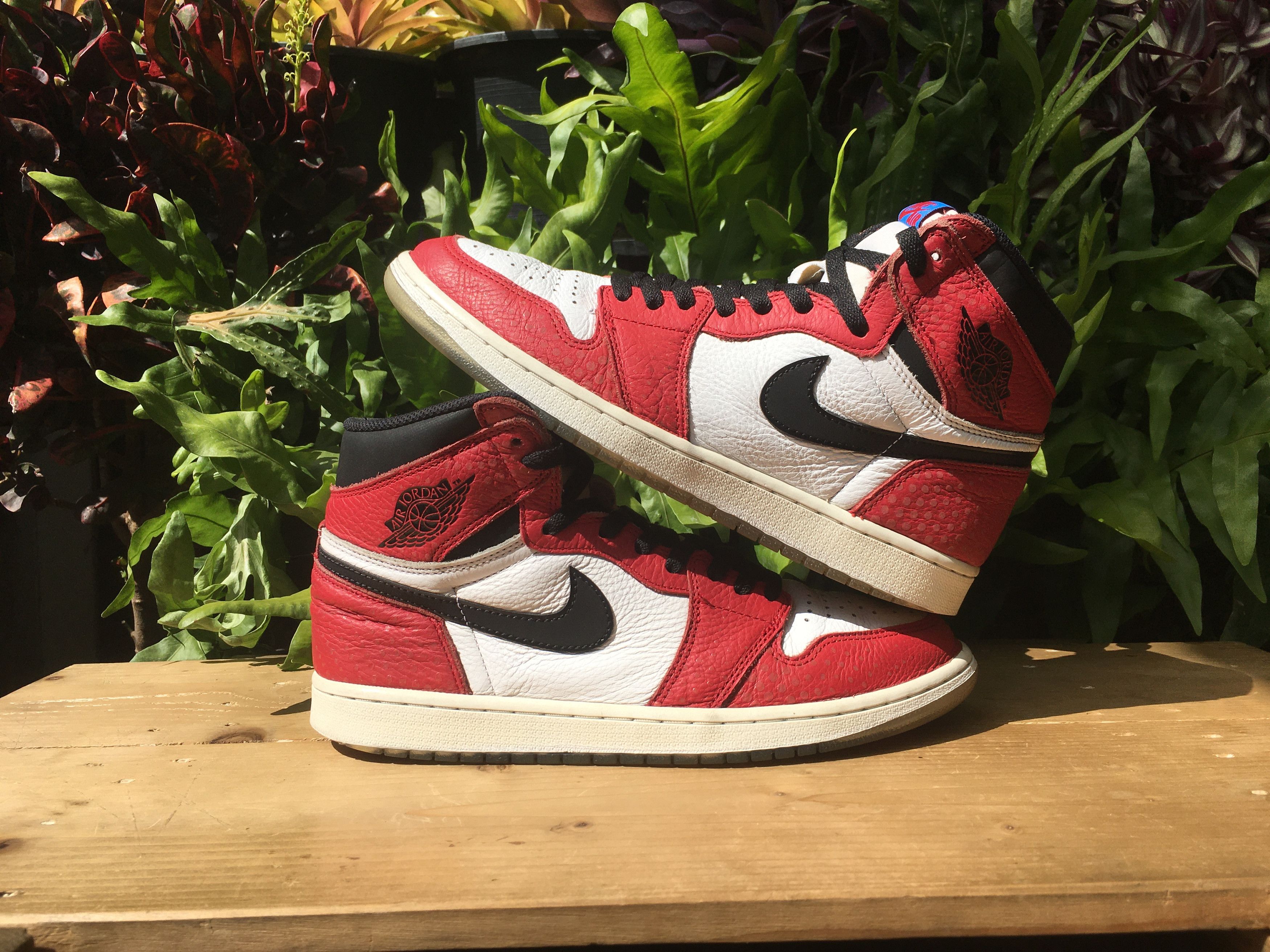 Jordan Brand × Nike 🔥 Nike Air Jordan 1 Retro High OG Spider Man Origin Story Size US 10 / EU 43 - 3 Thumbnail