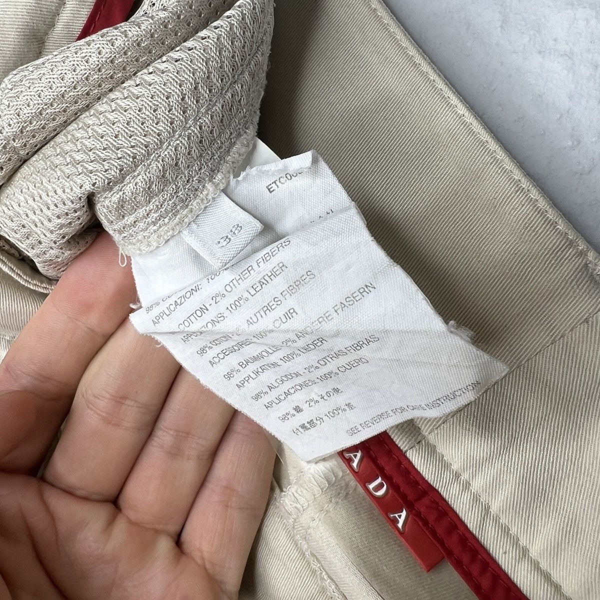 Prada Prada Bermuda Shorts Beige Logo Stripe Label Size 27" / US 4 / IT 40 - 9 Thumbnail