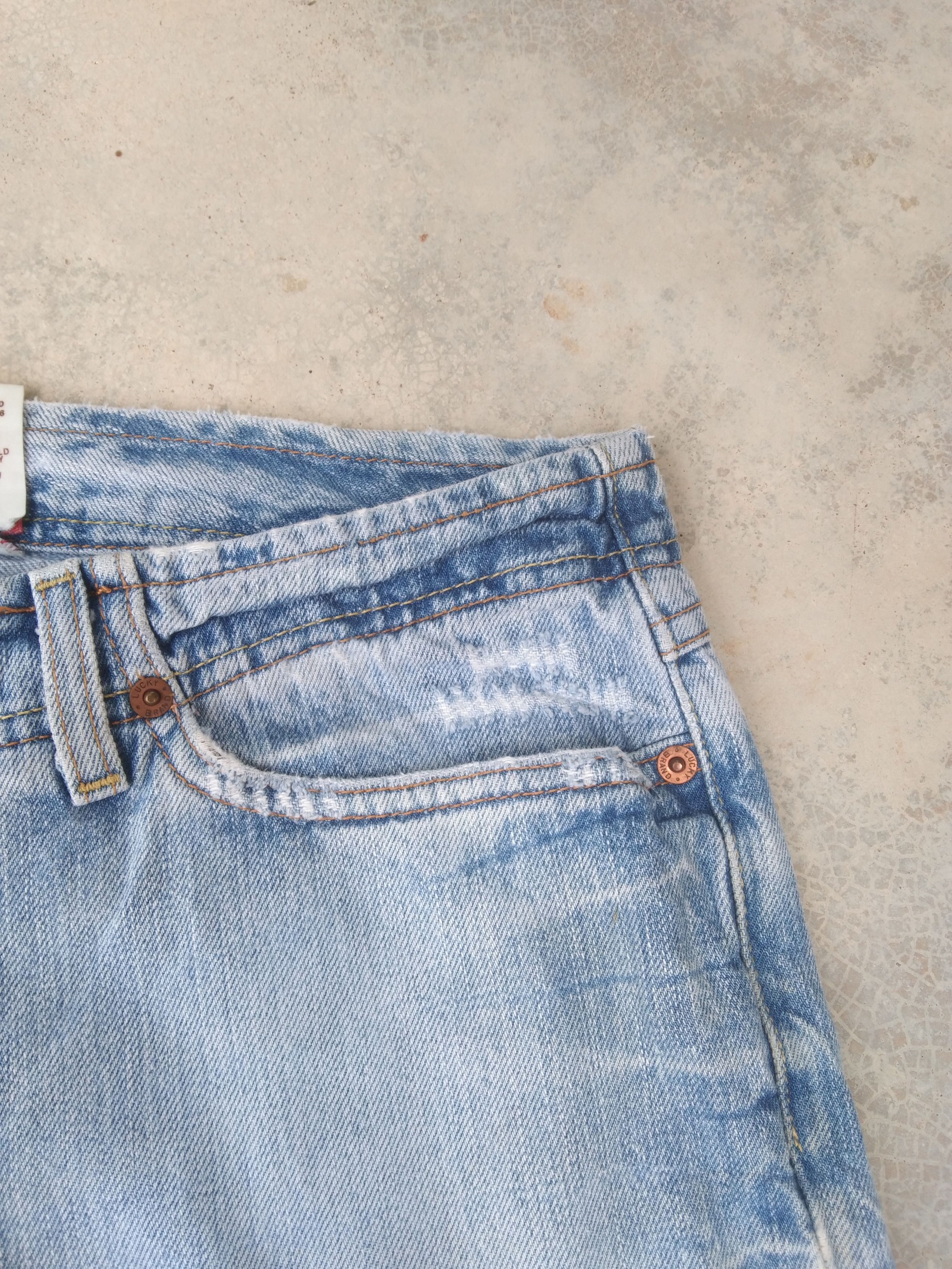 Lucky Brand Vintage Lucky Brand Faded Blue Boot Cut Jeans 34x32 Size US 34 / EU 50 - 6 Thumbnail