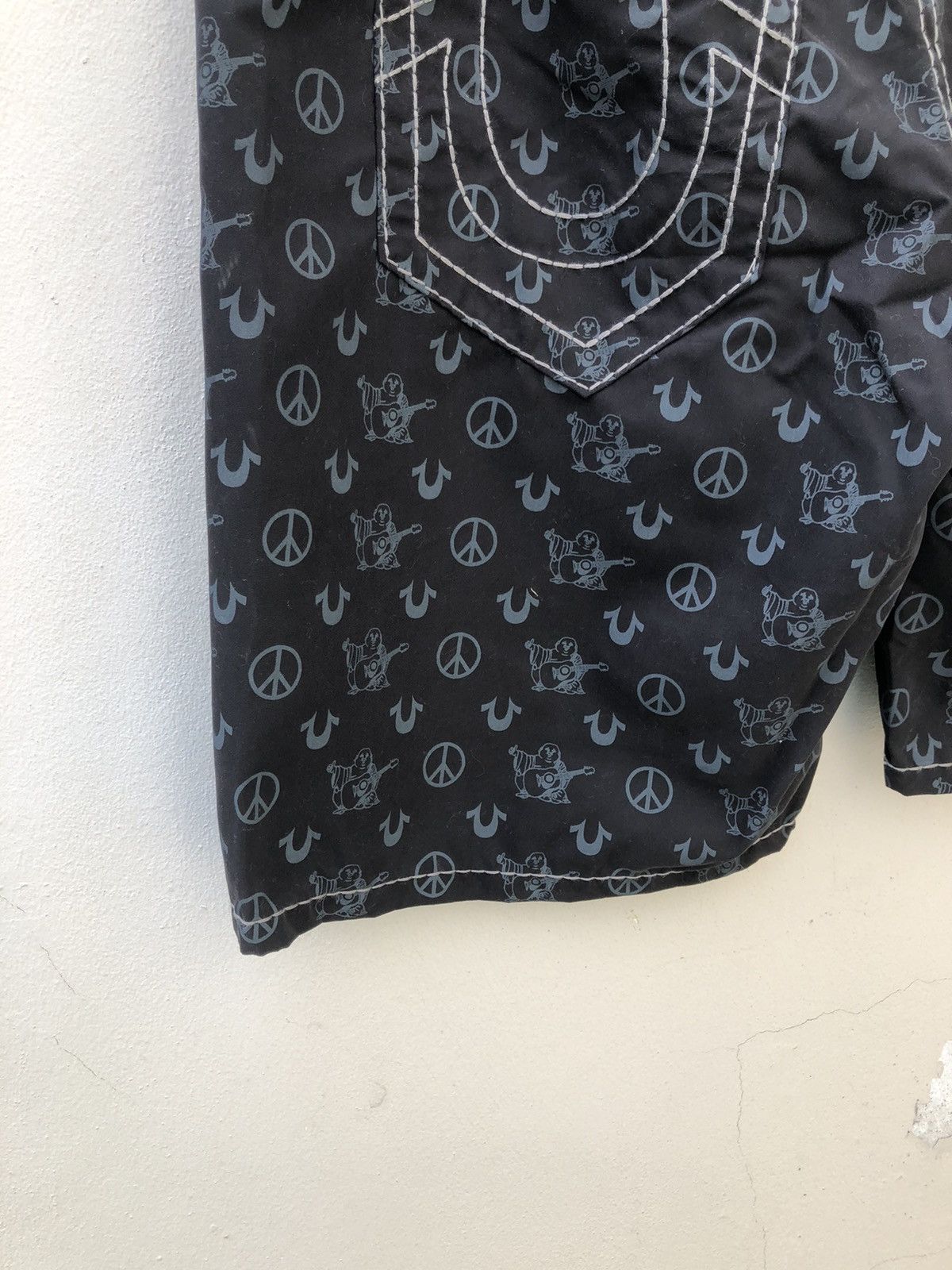 True Religion Vintage NWT True Religion Monogram Swimwear Surf Short Pant Size US 33 - 12 Thumbnail