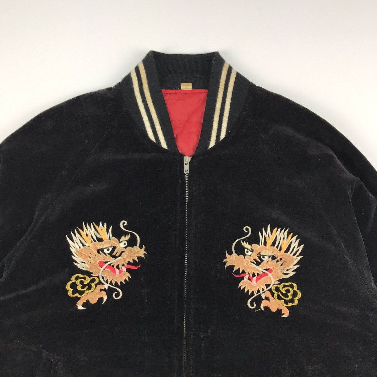 Japanese Brand × Vintage JAPAN TRADITIONAL SUKAJAN dragon embroidery velvet jacket Size US M / EU 48-50 / 2 - 4 Thumbnail