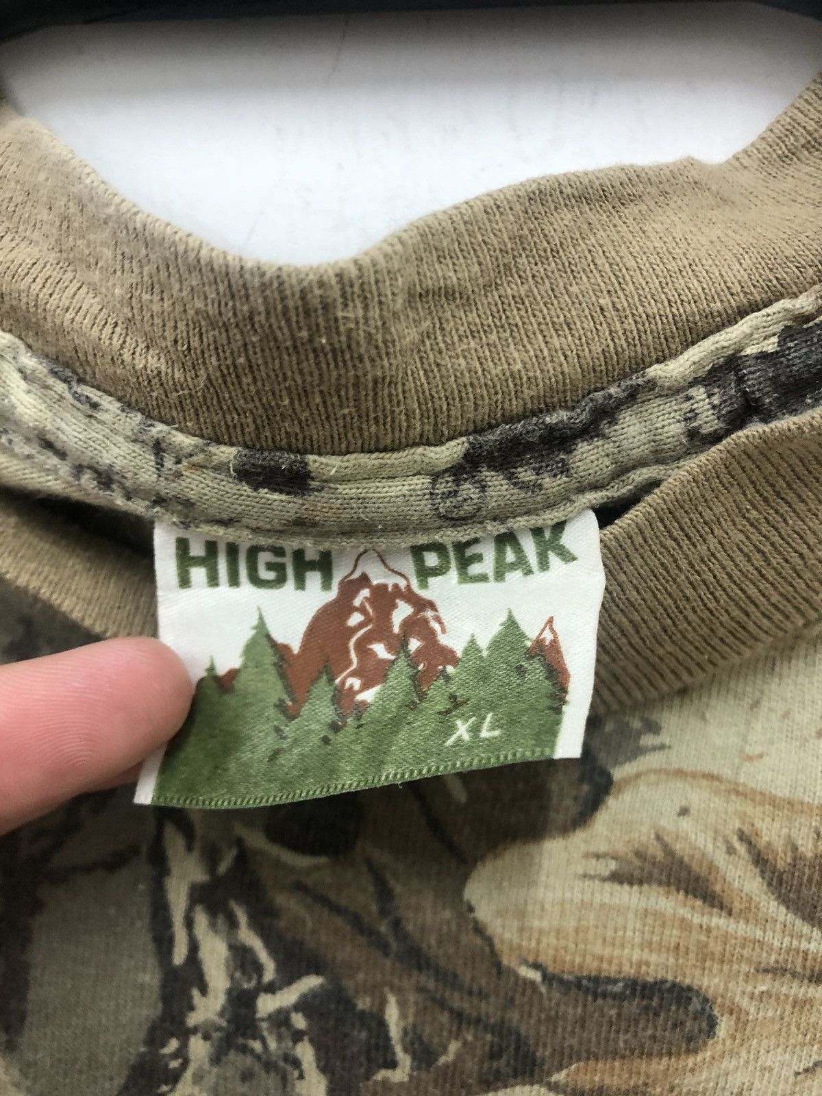 Vintage Vintage HIGH PEAK Single Pocket Full All Over Print Shirt Size US XL / EU 56 / 4 - 3 Thumbnail