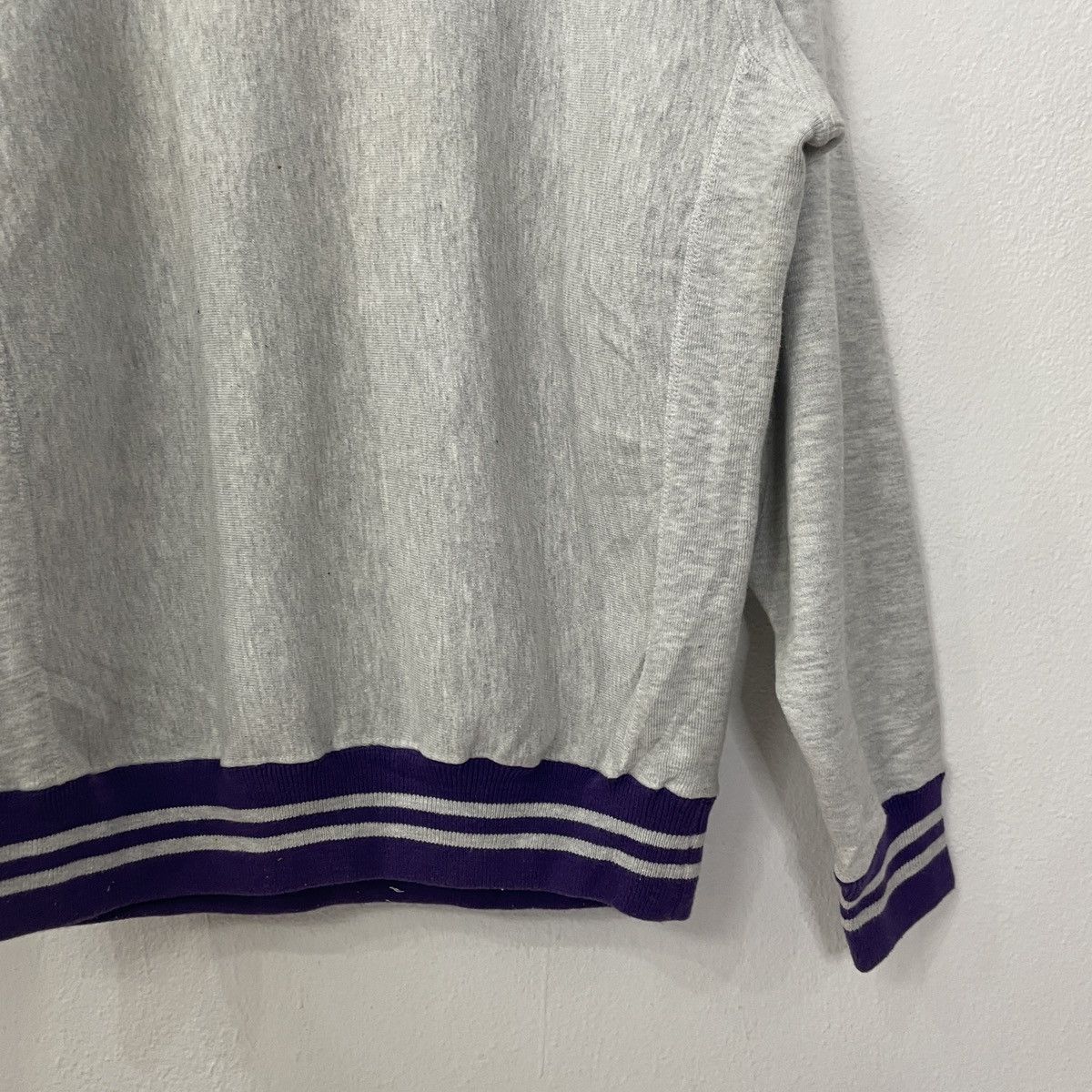 Champion Vintage Champion Reverse Weave Embroidery Logo Sweatshirt Size US L / EU 52-54 / 3 - 8 Thumbnail