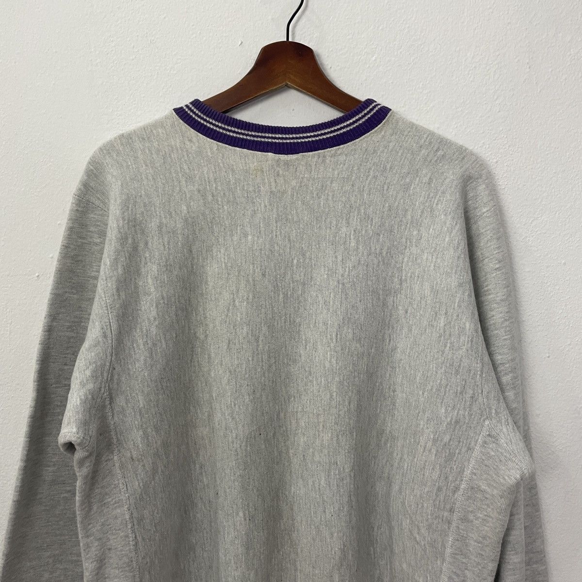 Champion Vintage Champion Reverse Weave Embroidery Logo Sweatshirt Size US L / EU 52-54 / 3 - 10 Thumbnail