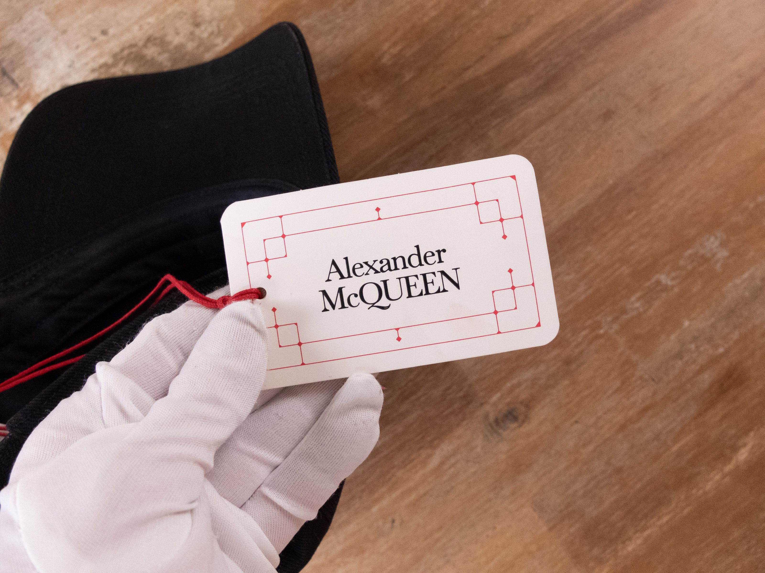 Alexander McQueen ALEXANDER MCQUEEN black logo embroidered baseball cap Medium Size ONE SIZE - 6 Thumbnail