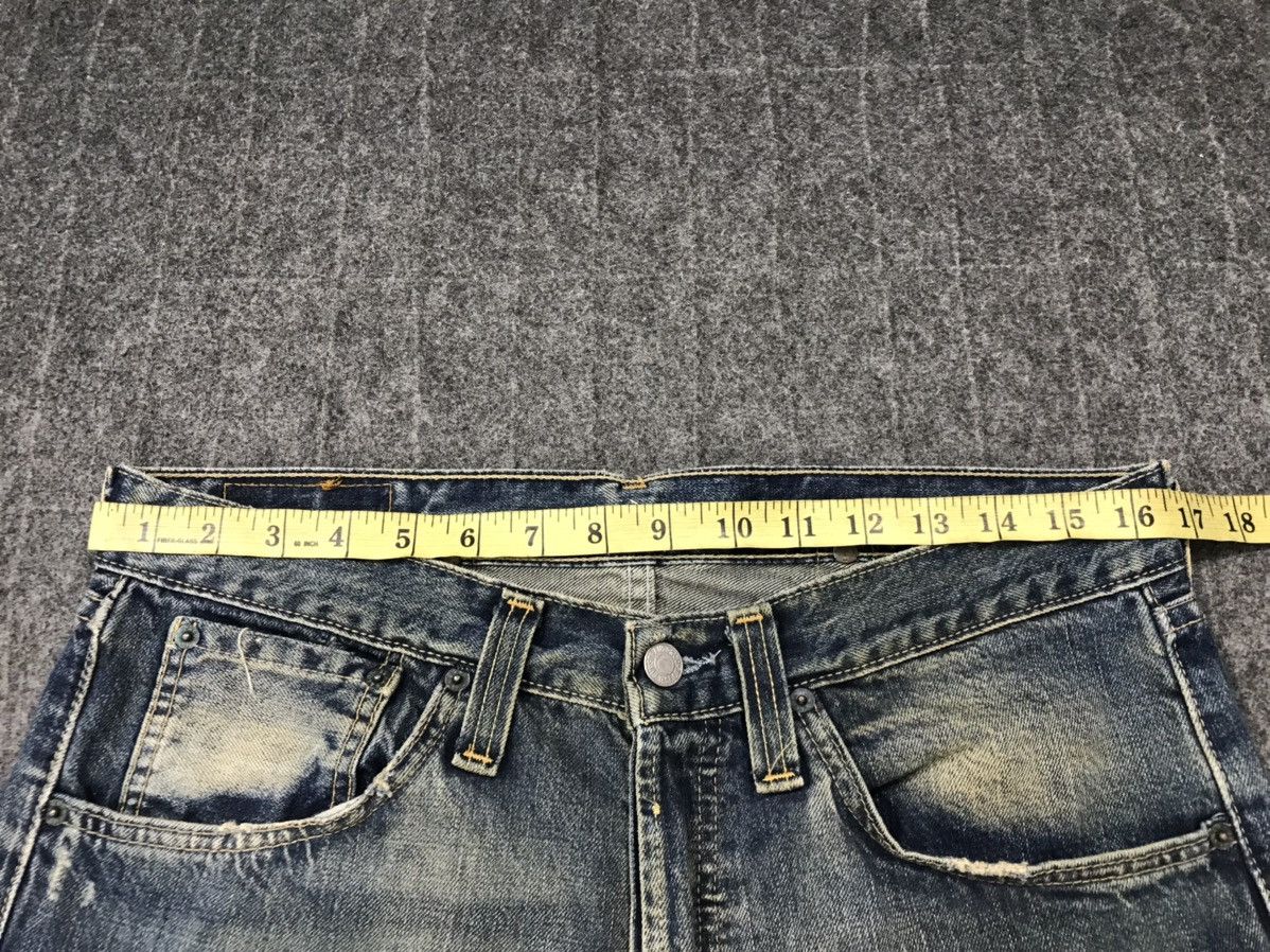 Levi's × Vintage Vintage Levi’s Distressed Design Buckle Back Denim Jeans Size US 33 - 19 Thumbnail
