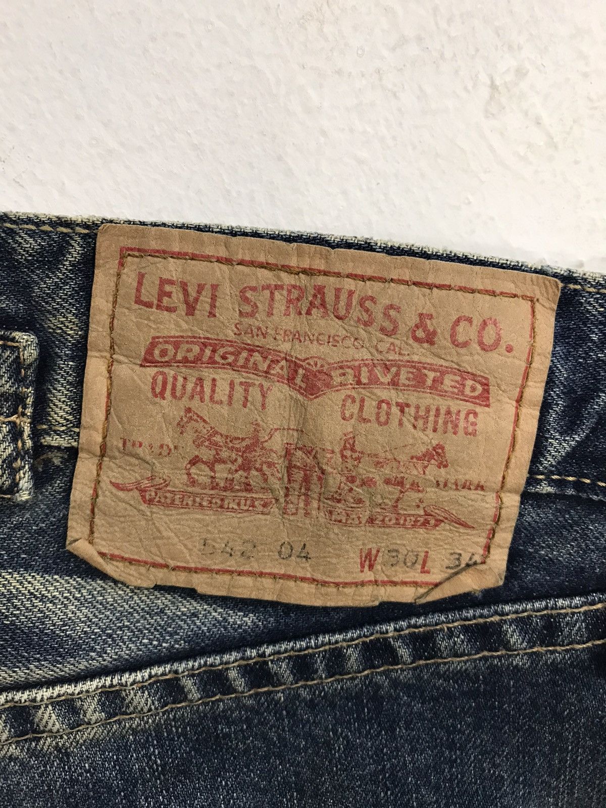 Levi's × Vintage Vintage Levi’s Distressed Design Buckle Back Denim Jeans Size US 33 - 16 Thumbnail