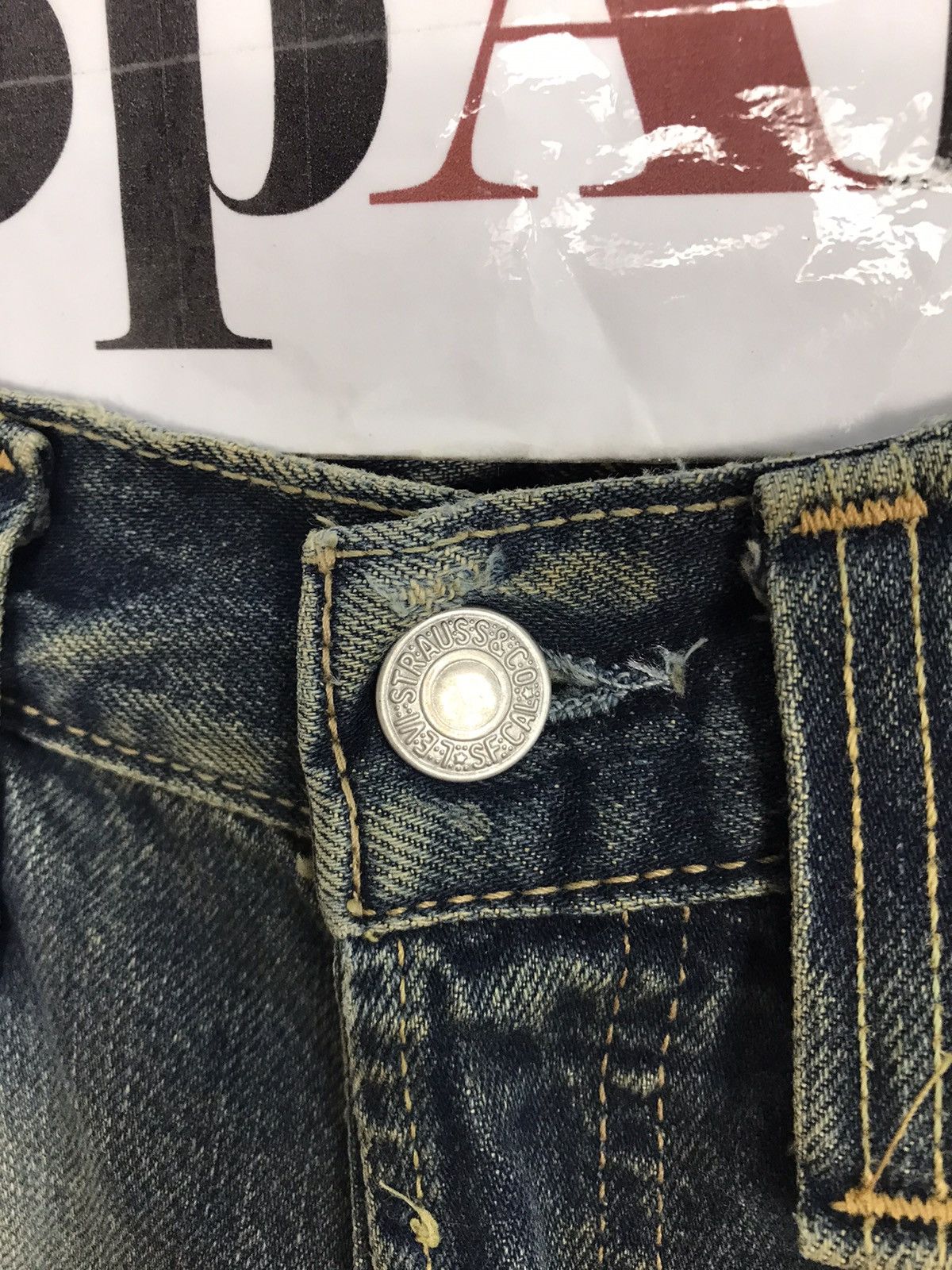 Levi's × Vintage Vintage Levi’s Distressed Design Buckle Back Denim Jeans Size US 33 - 8 Thumbnail
