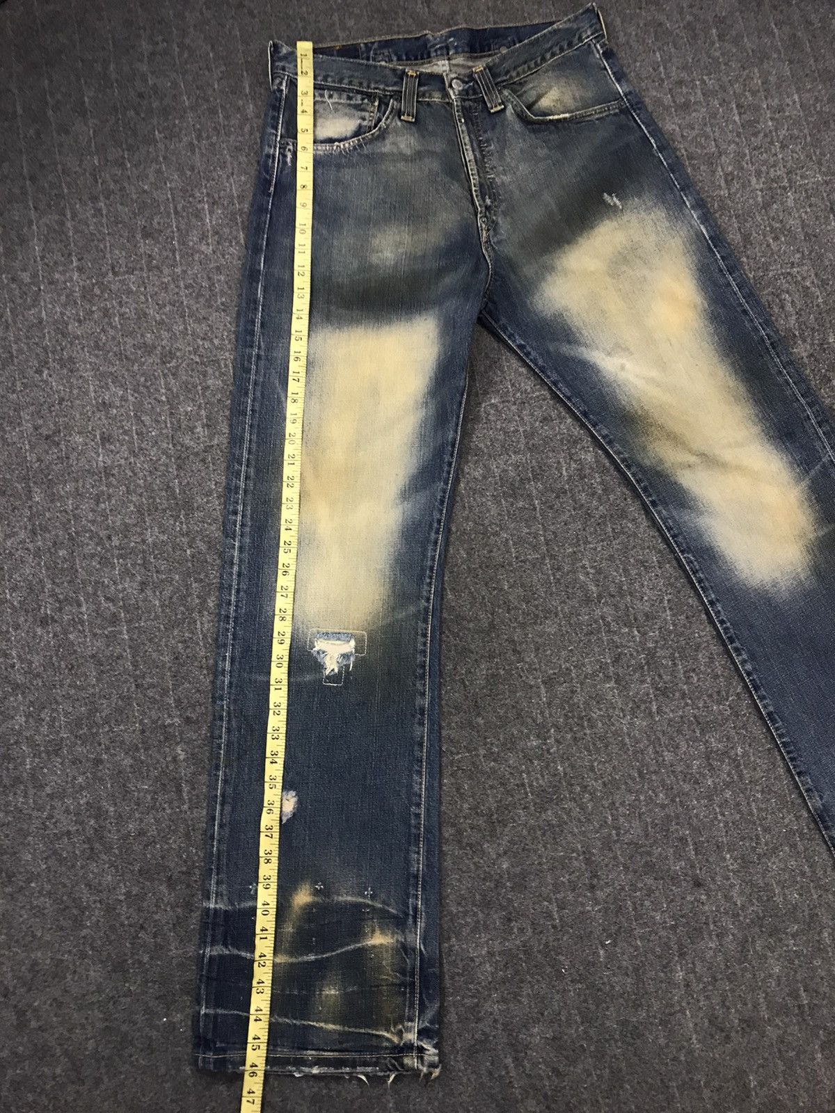 Levi's × Vintage Vintage Levi’s Distressed Design Buckle Back Denim Jeans Size US 33 - 23 Thumbnail