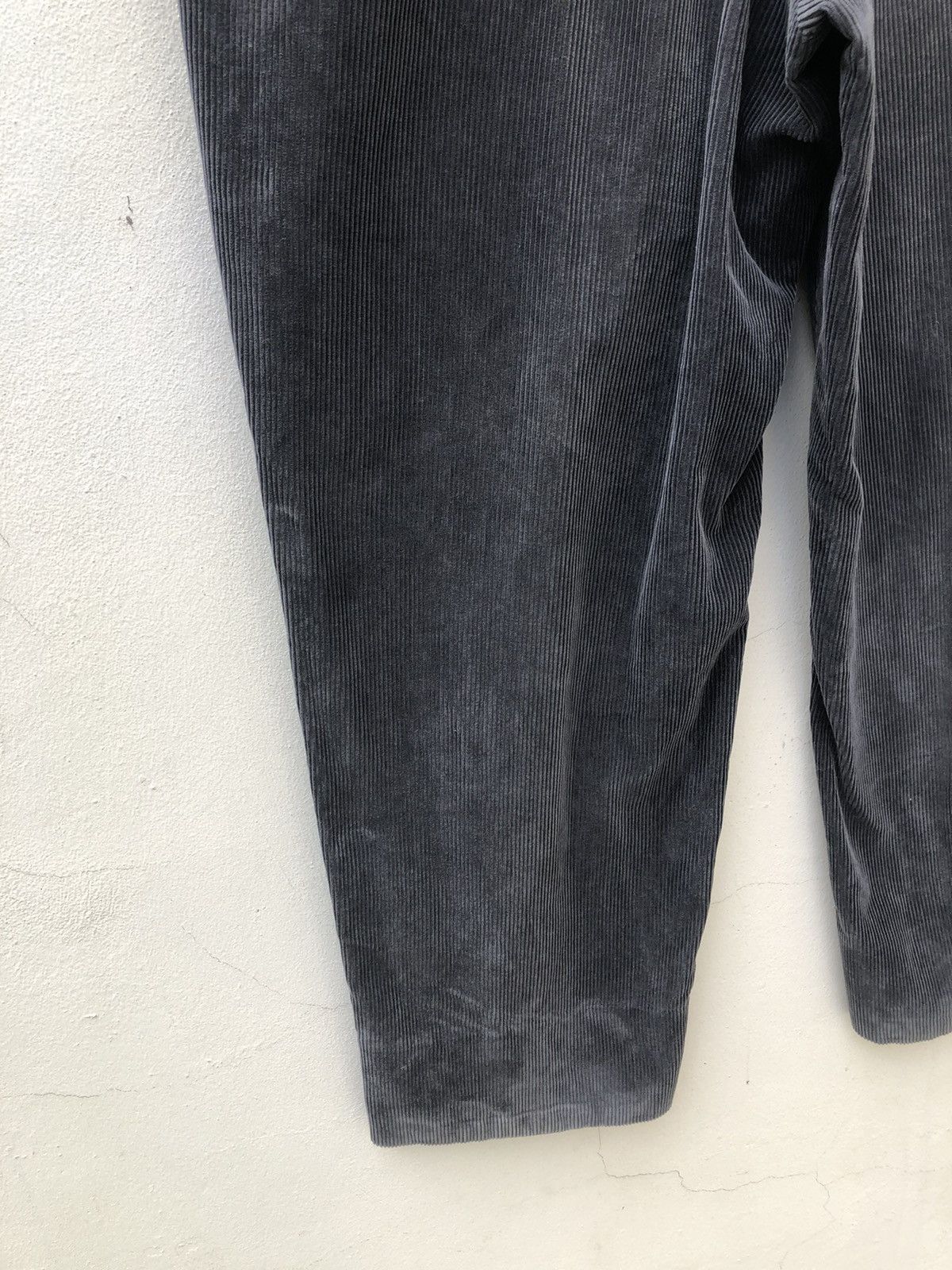 Burberry Burberry London Faded Baggy Corduroy Trouser Pant Size US 36 / EU 52 - 11 Thumbnail