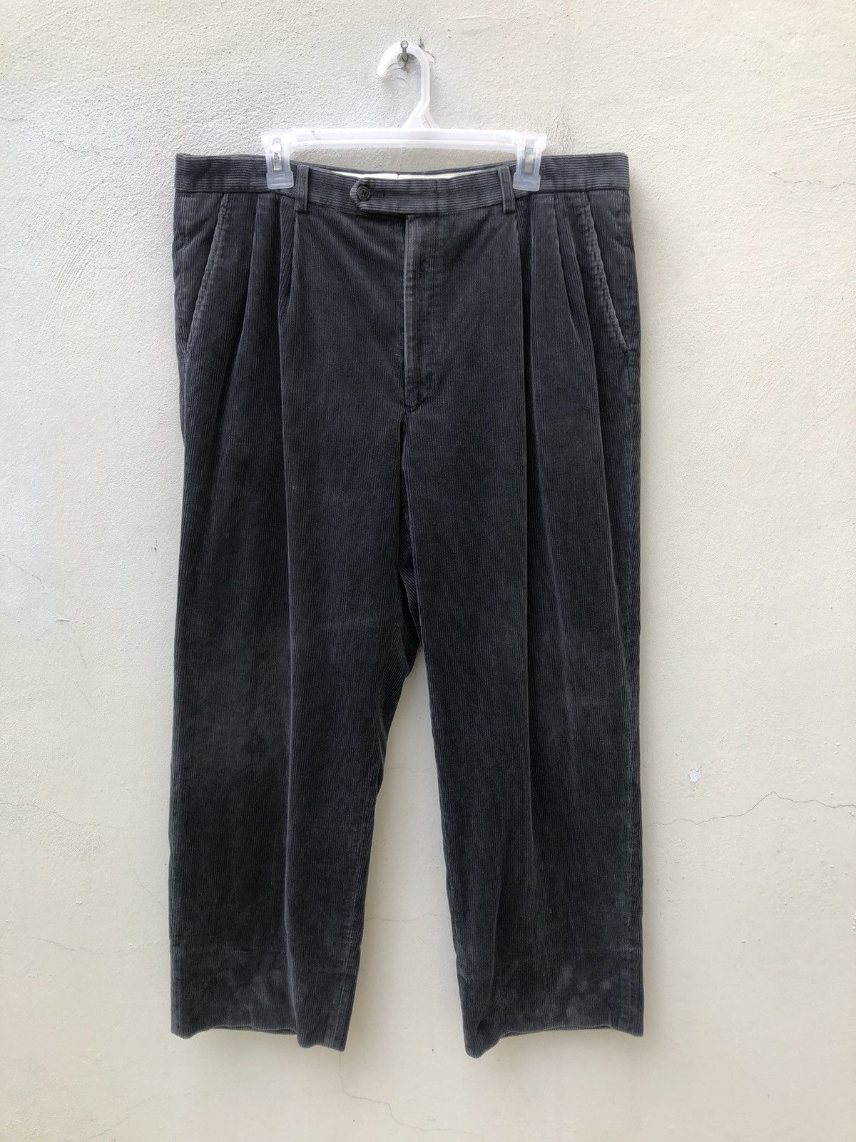 Burberry Burberry London Faded Baggy Corduroy Trouser Pant Size US 36 / EU 52 - 1 Thumbnail