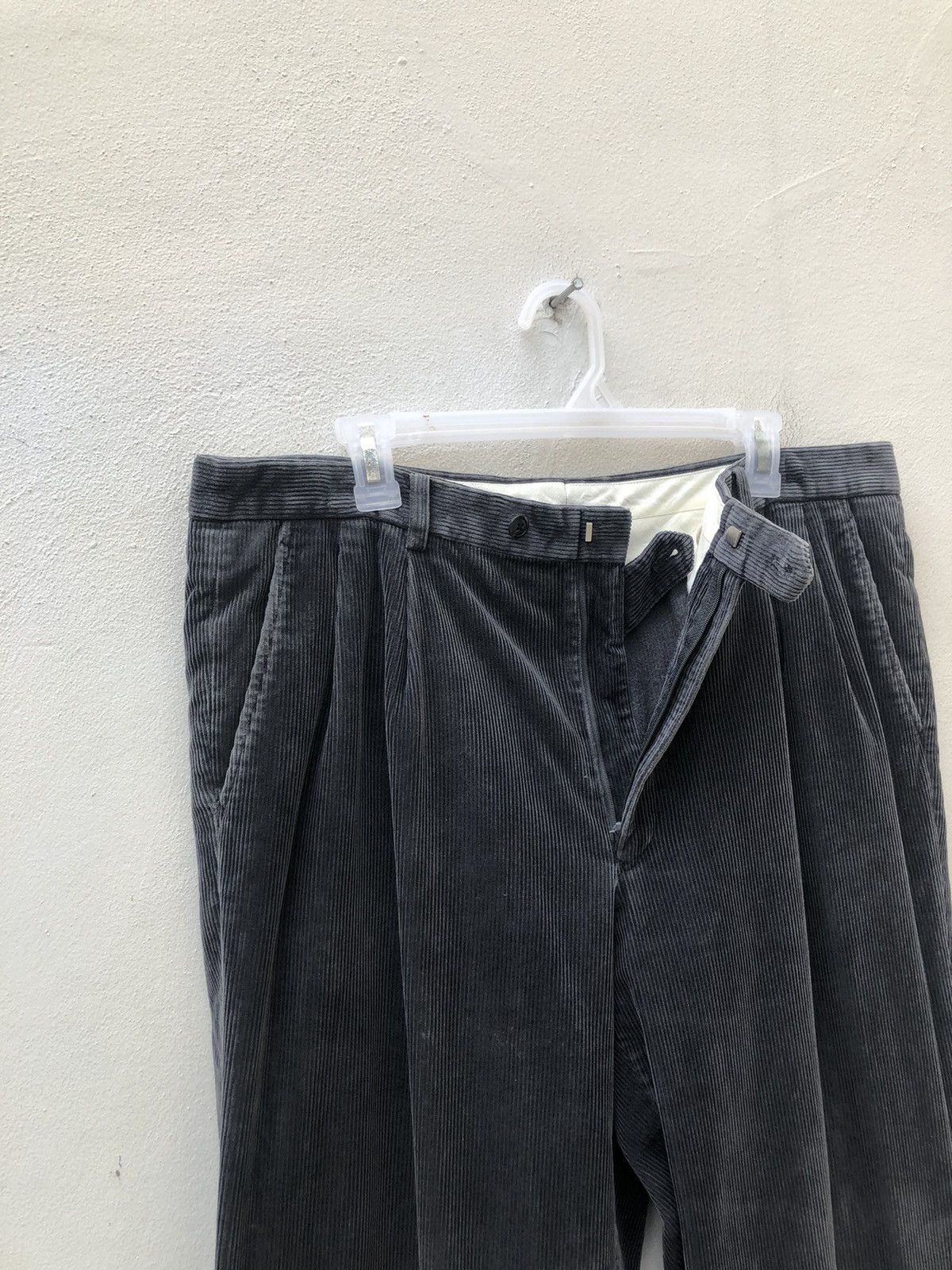 Burberry Burberry London Faded Baggy Corduroy Trouser Pant Size US 36 / EU 52 - 4 Thumbnail
