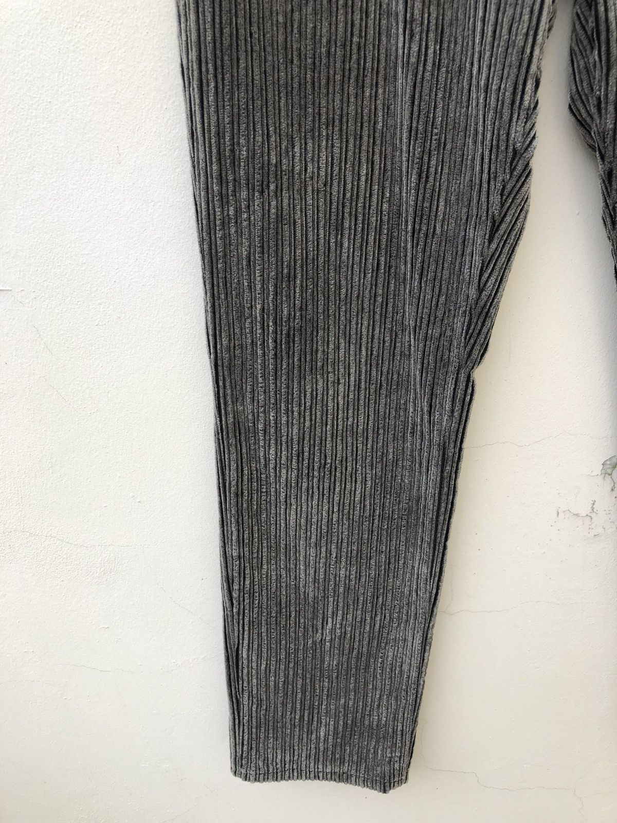 Paul Smith Vintage Paul Smith Jeans Grey Striped Corduroy Pant Size US 31 - 6 Thumbnail
