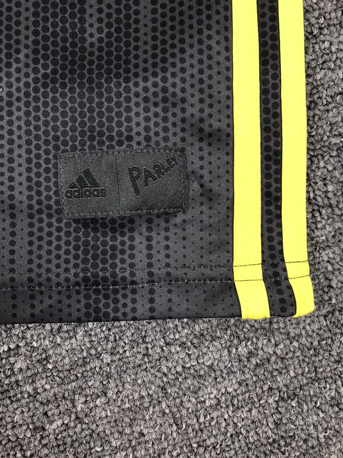 Adidas 2018/19 Juventus Soccer Jersey, Football Shirt ADIDAS DP0455 Size US S / EU 44-46 / 1 - 4 Thumbnail