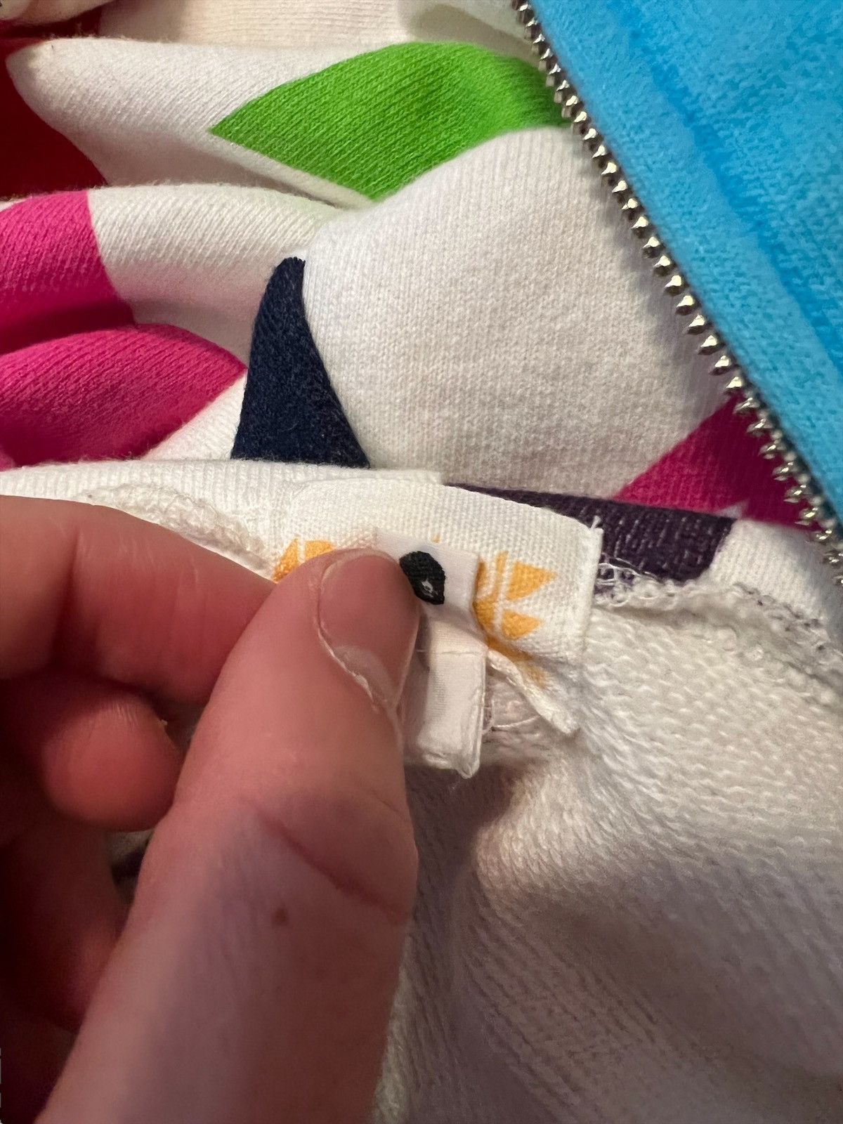 Bape 2006 White Rainbow Multicolor Sta Size US L / EU 52-54 / 3 - 7 Thumbnail