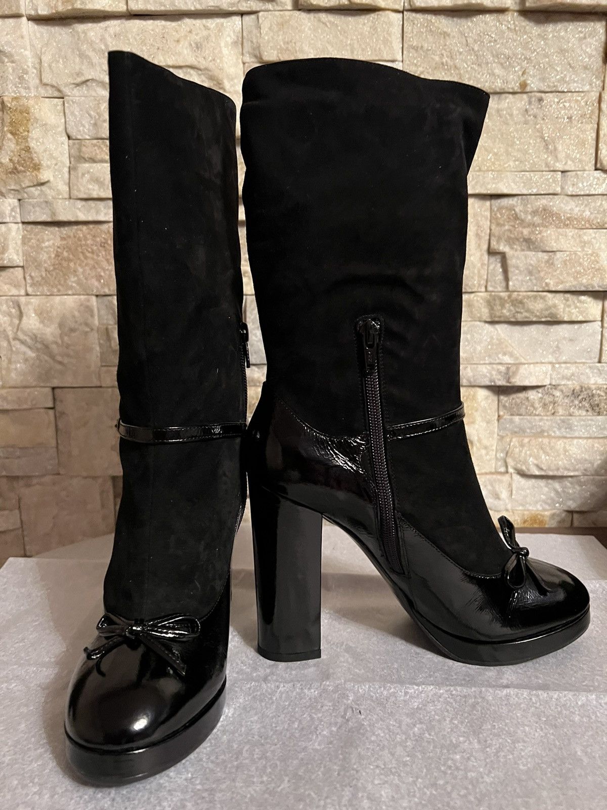 Marcbymarcjacobs Suede/Patent Leather Boots Ital Siz Us 8,5 in Black, Women's (Size 8.5) — image 2 of 5