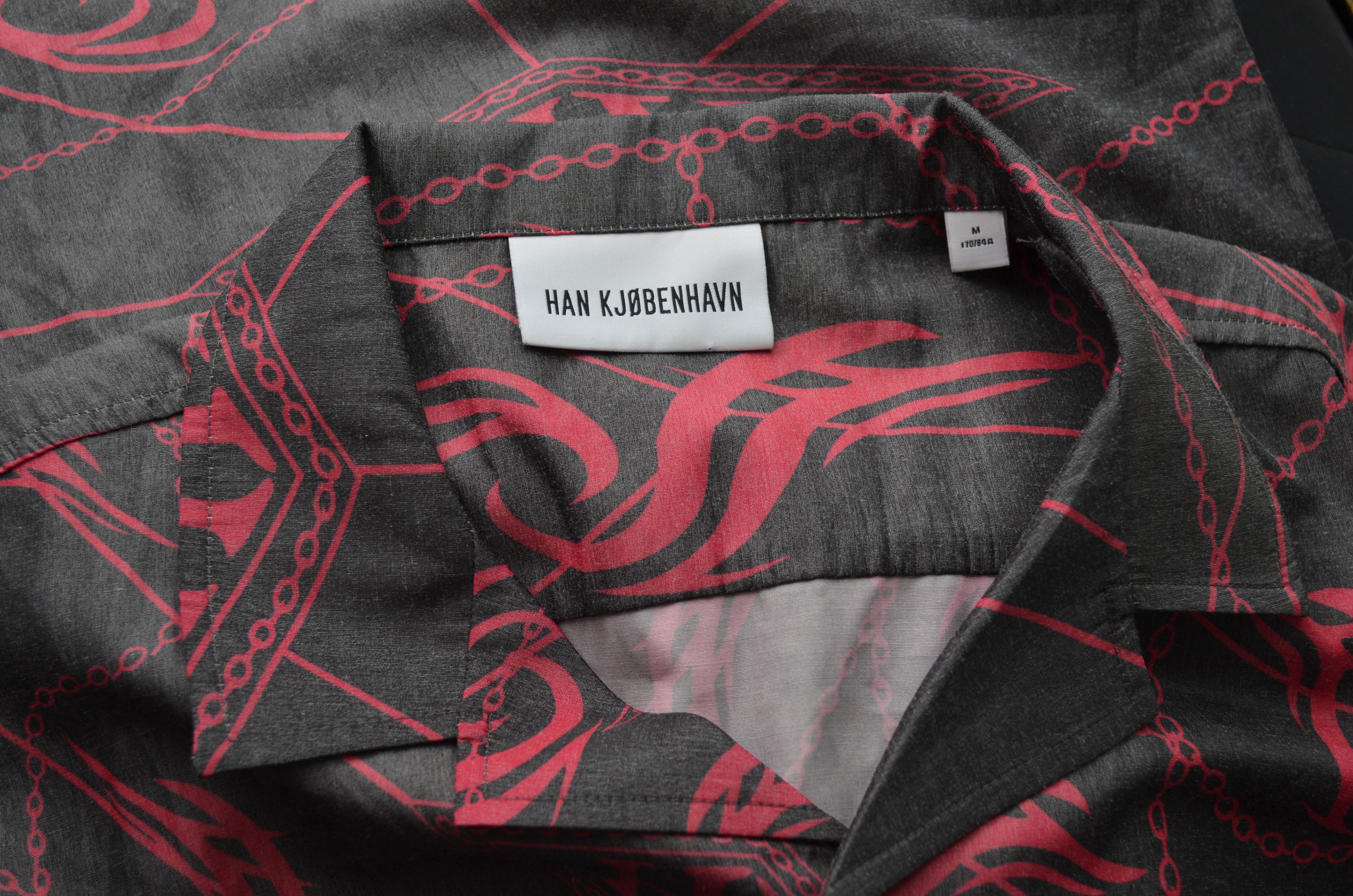 Designer × Han Kjobenhavn Han Kjobenhavn Grey and Pink Summer Shirt Size M Size US M / EU 48-50 / 2 - 11 Thumbnail