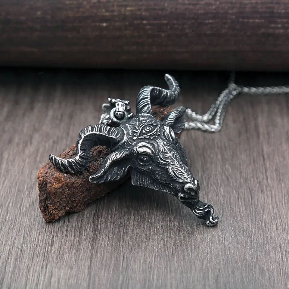 Jewelry Satan Goat Head Pendant Necklace Size ONE SIZE - 3 Thumbnail