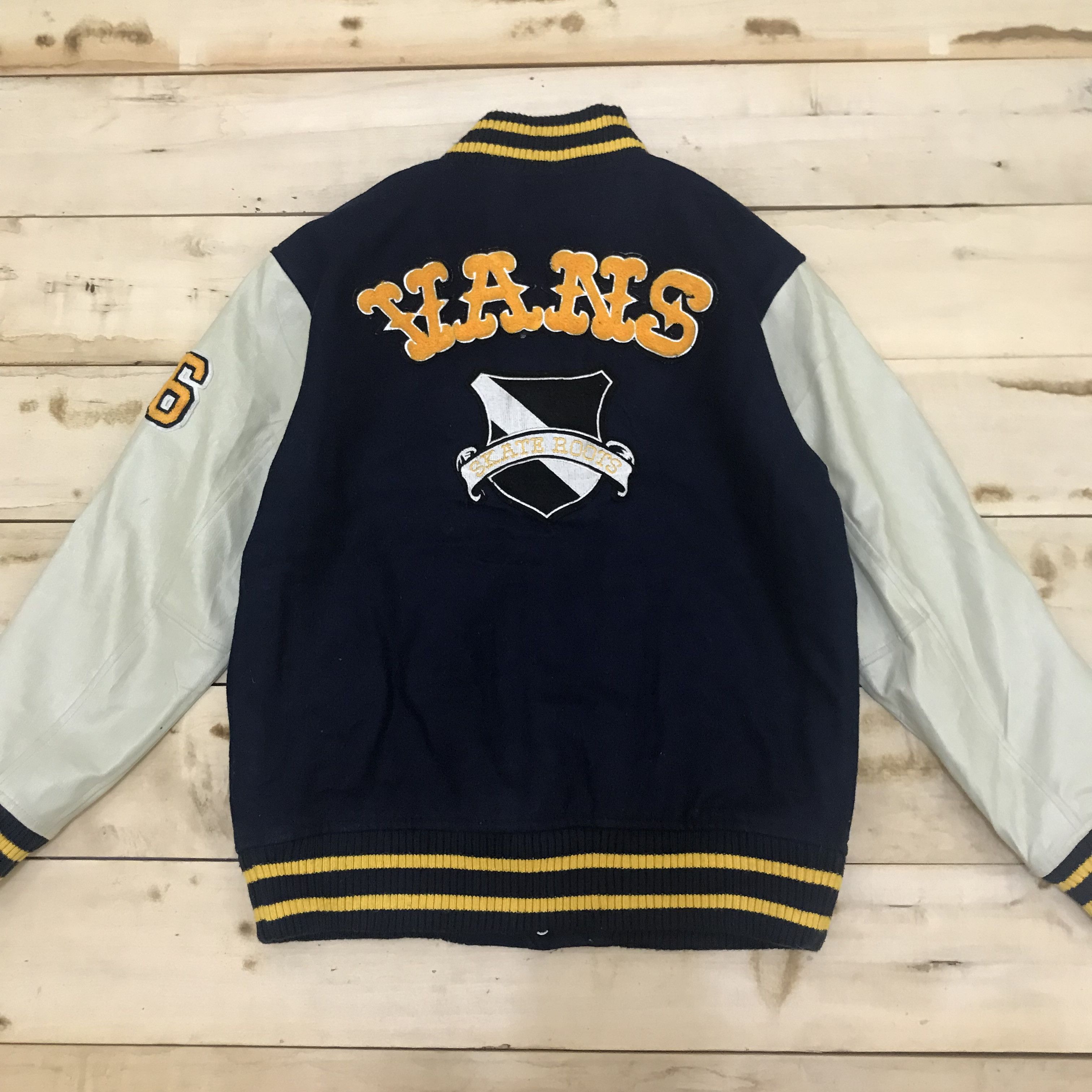 Vans Z108 VTG VANS NOVA CHECK SKATE ROOTS VARSITY JACKET Size US M / EU 48-50 / 2 - 3 Thumbnail