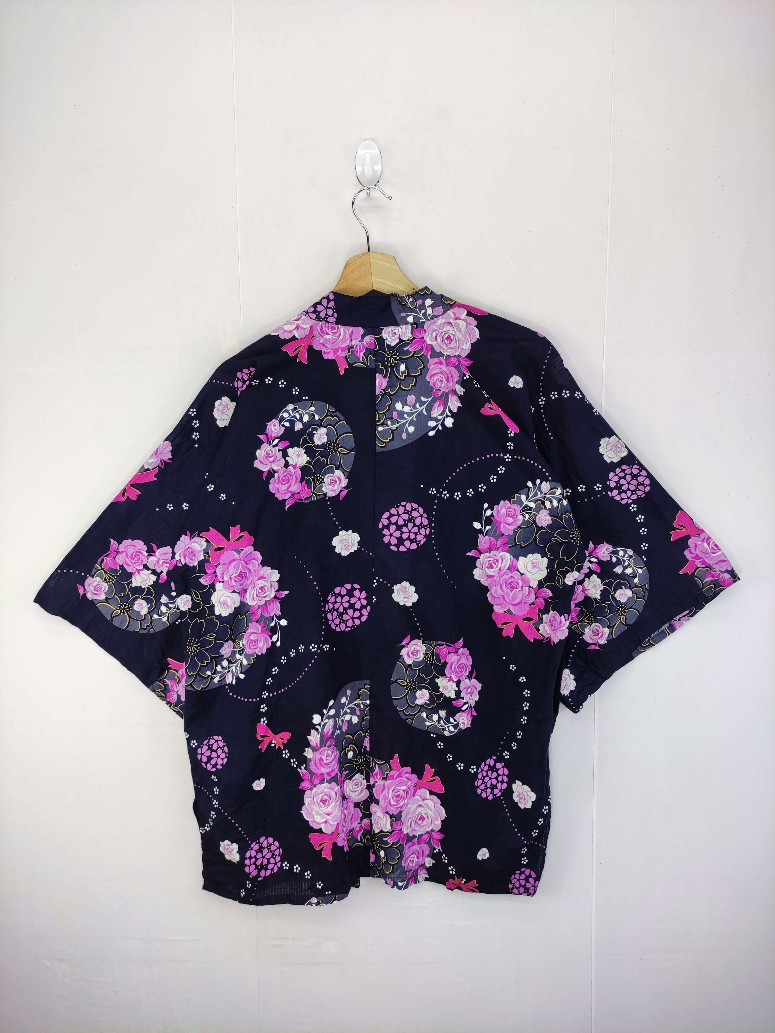 Japanese Brand Vintage Japanese Traditional kimono Cardigan Flowers Design Size US M / EU 48-50 / 2 - 5 Thumbnail