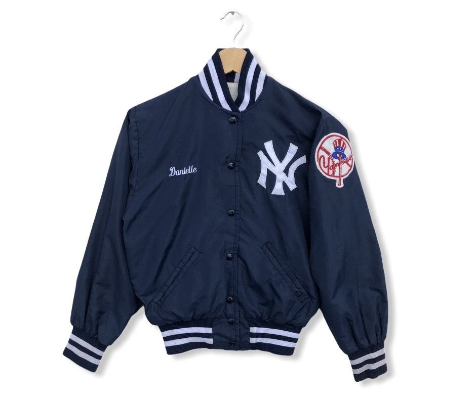 MLB VINTAGE NY YANKEES POLYESTER VARSITY JACKET Size US S / EU 44-46 / 1 - 1 Thumbnail