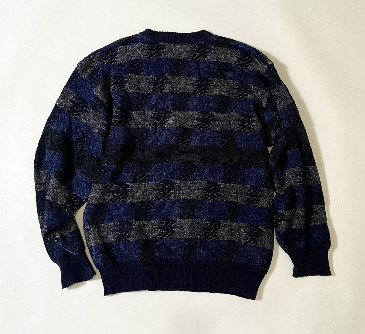 Comme des Garcons × Comme des Garcons Homme × Comme des Garcons Homme Plus Vintage tricot cdg AD2005 winter knitted sweater Size US M / EU 48-50 / 2 - 5 Thumbnail