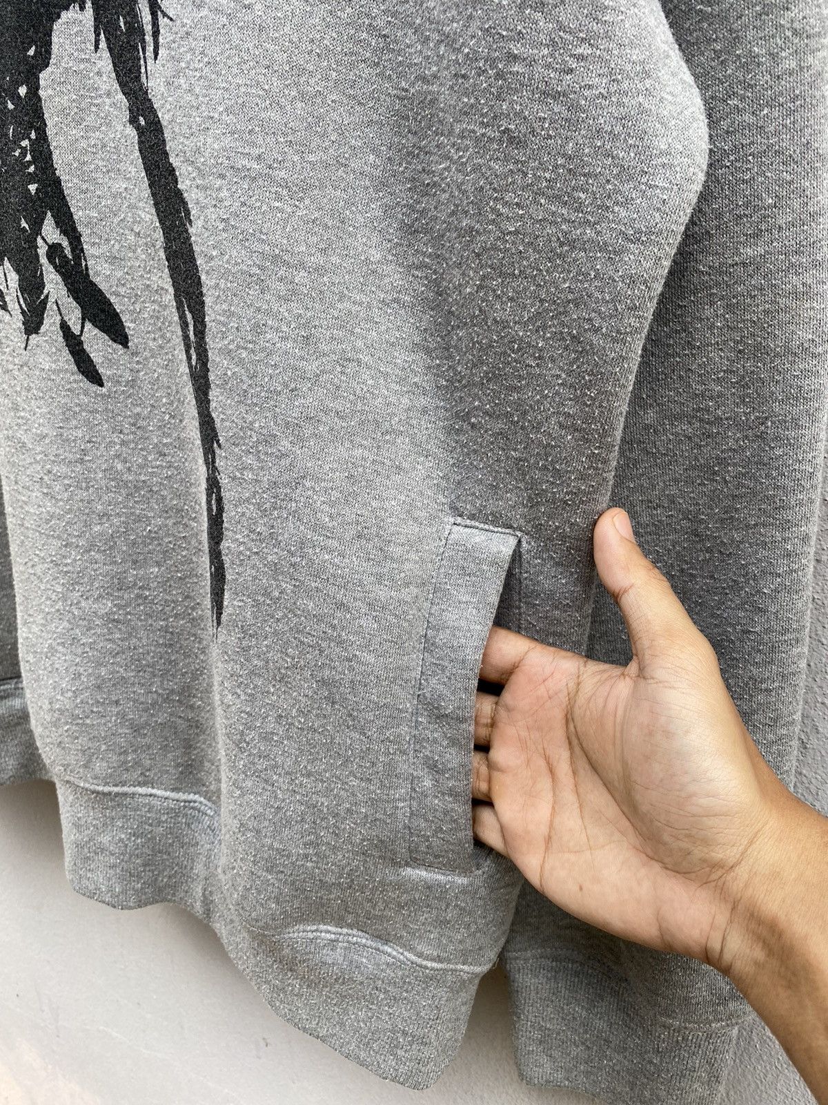 Anime 💥RARE💥 DEATH NOTE Character “RYUK” Apple🍎 Anime L Hoodie Size US L / EU 52-54 / 3 - 7 Thumbnail