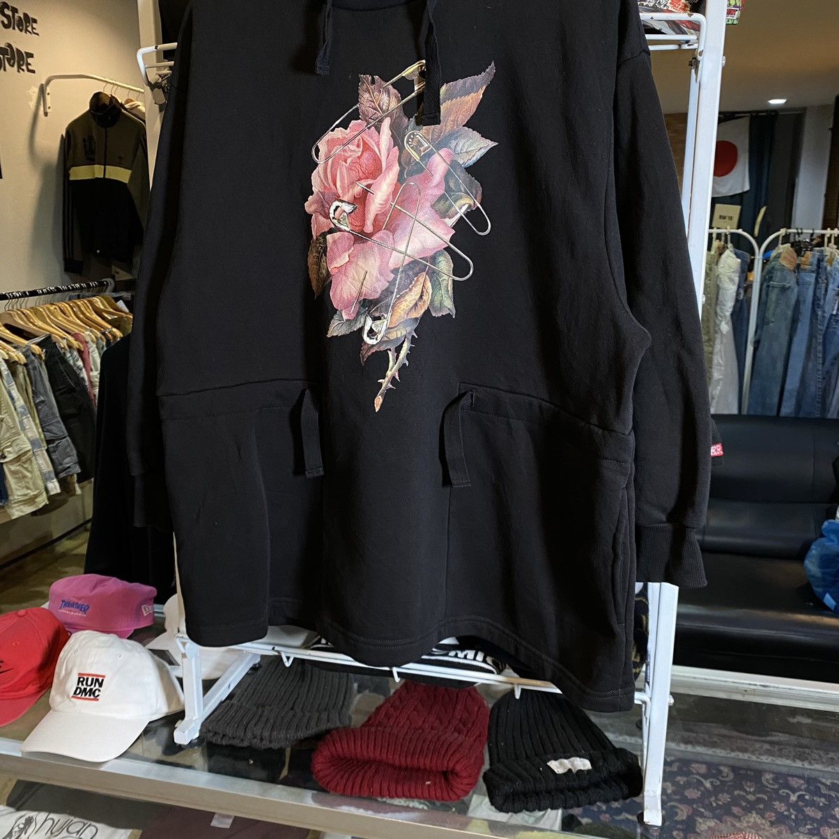 GU × Undercover Undercover x Gu Flower Sweatshirt Hoodie Japan Designer Size US L / EU 52-54 / 3 - 4 Thumbnail