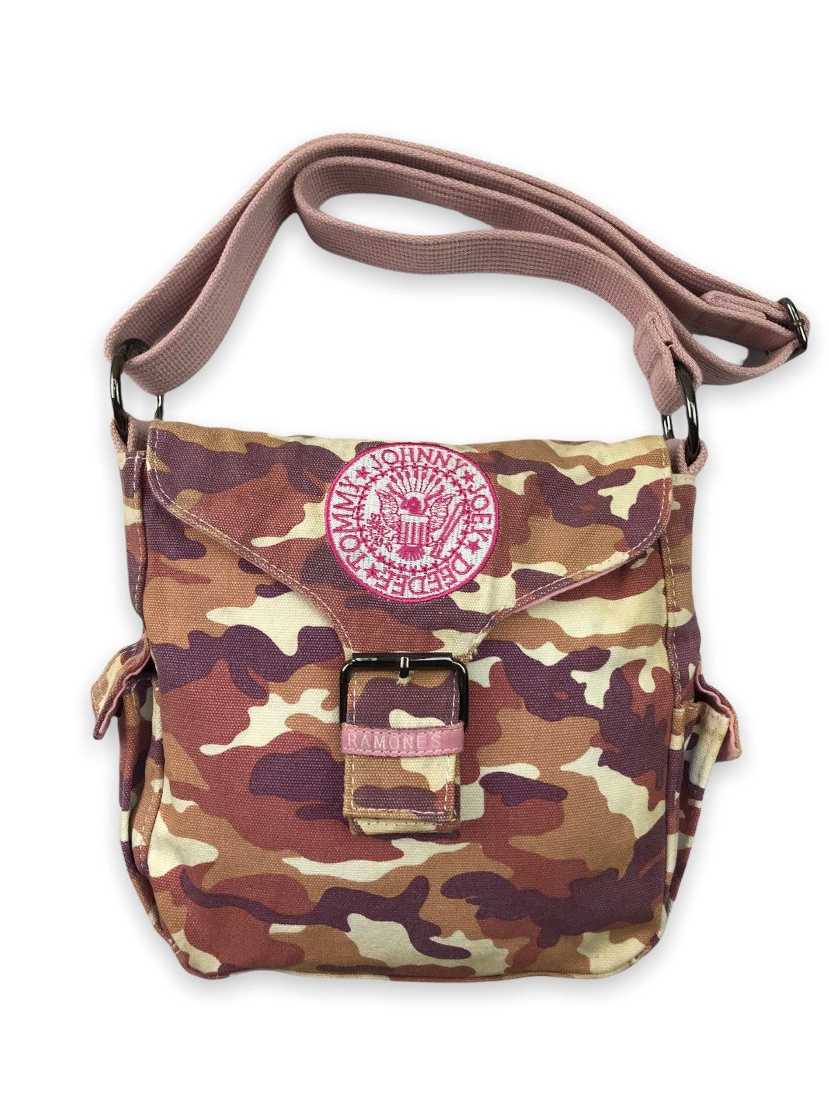 Vintage 🔥GRAILED BEST OFFER🔥RAMONES CROSSBODY SLINGBAG Size ONE SIZE - 1 Thumbnail