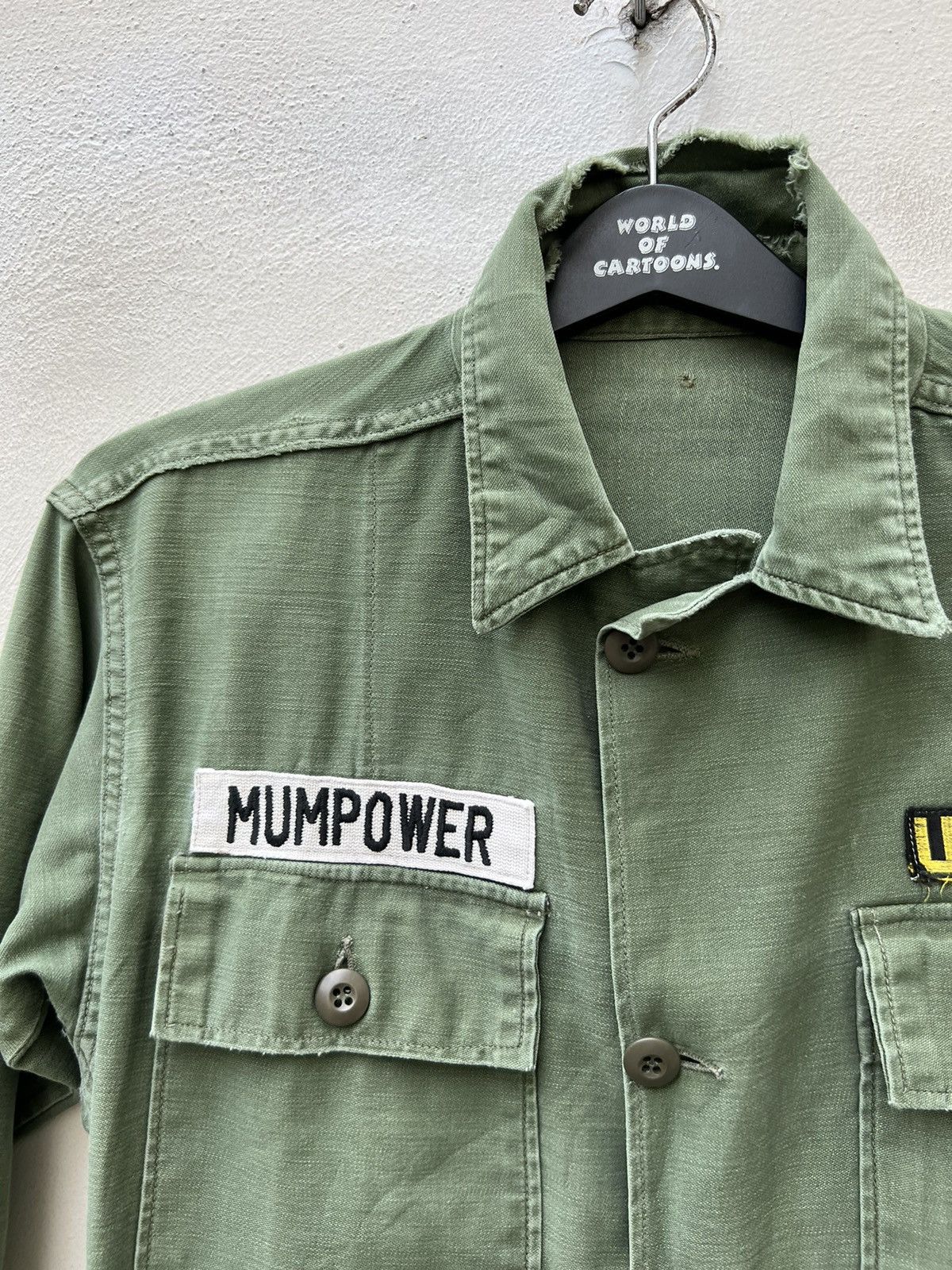 Vintage Vintage 70s US Military Fade Olive Green Rips Trashed Shirt Size US M / EU 48-50 / 2 - 12 Thumbnail