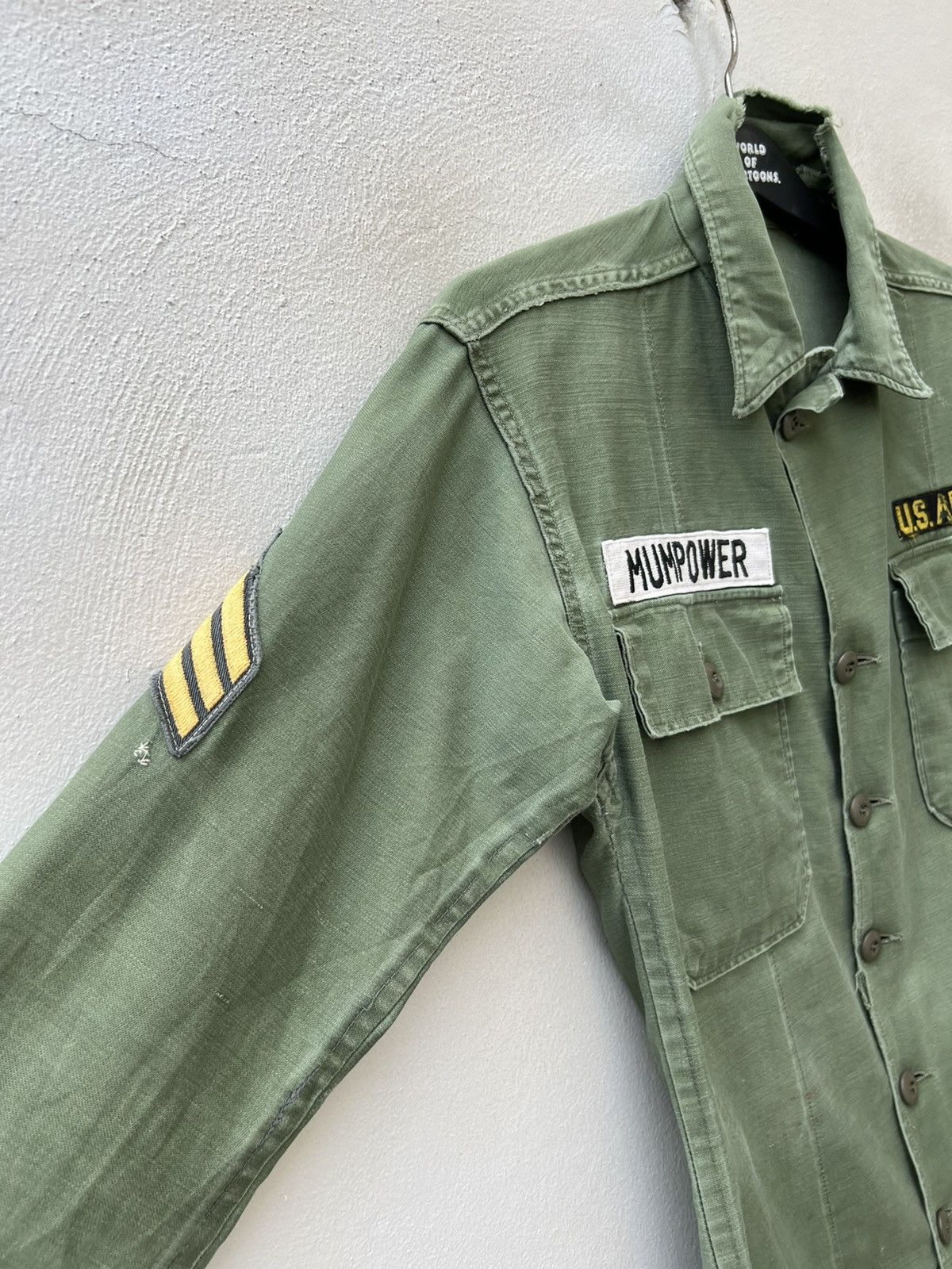 Vintage Vintage 70s US Military Fade Olive Green Rips Trashed Shirt Size US M / EU 48-50 / 2 - 15 Thumbnail