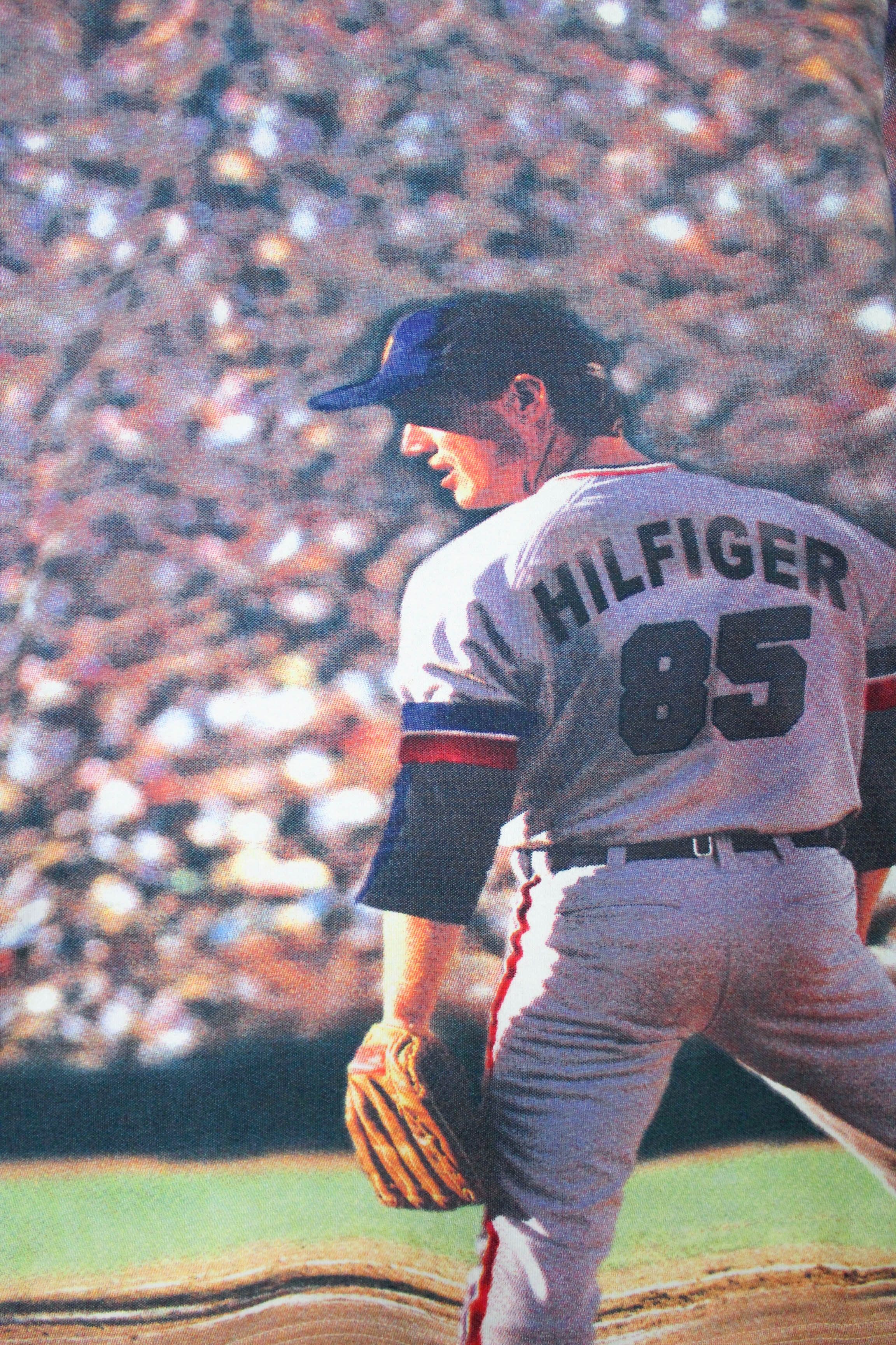 Tommy Hilfiger Tommy Hilfiger Vintage All Over Baseball Print Graphics Tee Size US S / EU 44-46 / 1 - 11 Thumbnail