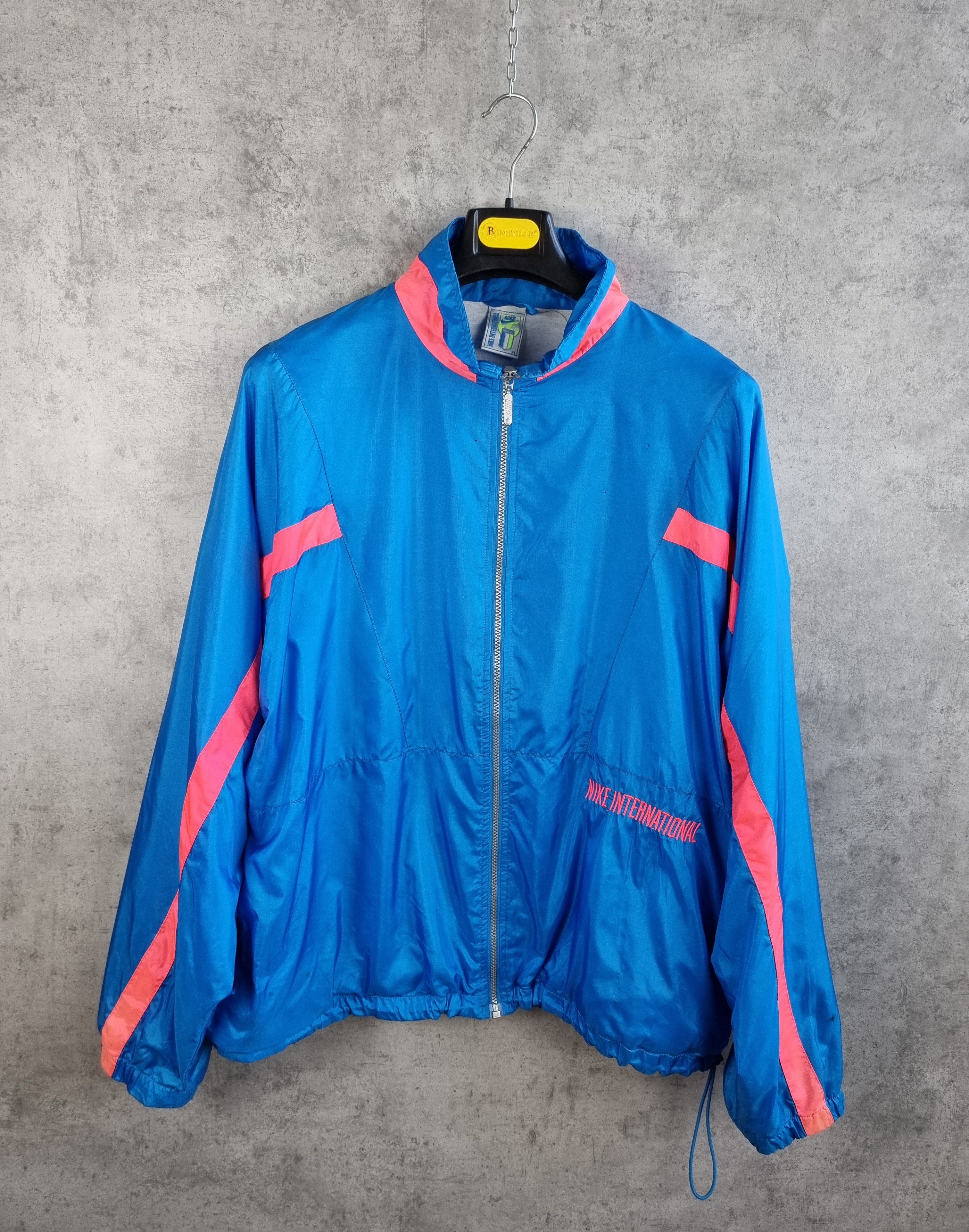 Nike × Vintage 90s Nike International Vintage nylon track jacket Size US L / EU 52-54 / 3 - 2 Thumbnail