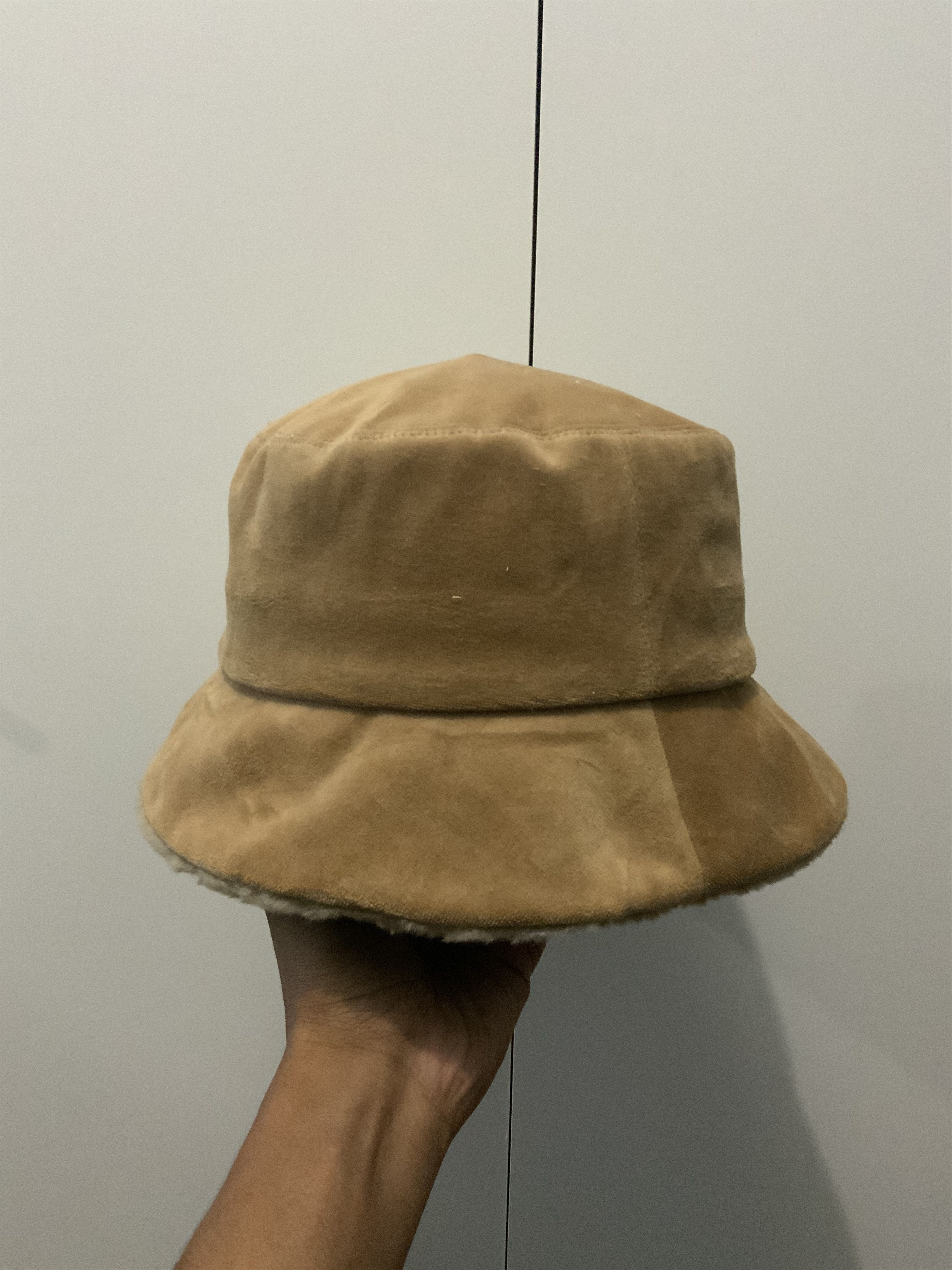 Japanese Brand Vintage Elle Paris Faux Fur Bucket Hat cap Size ONE SIZE - 1 Thumbnail