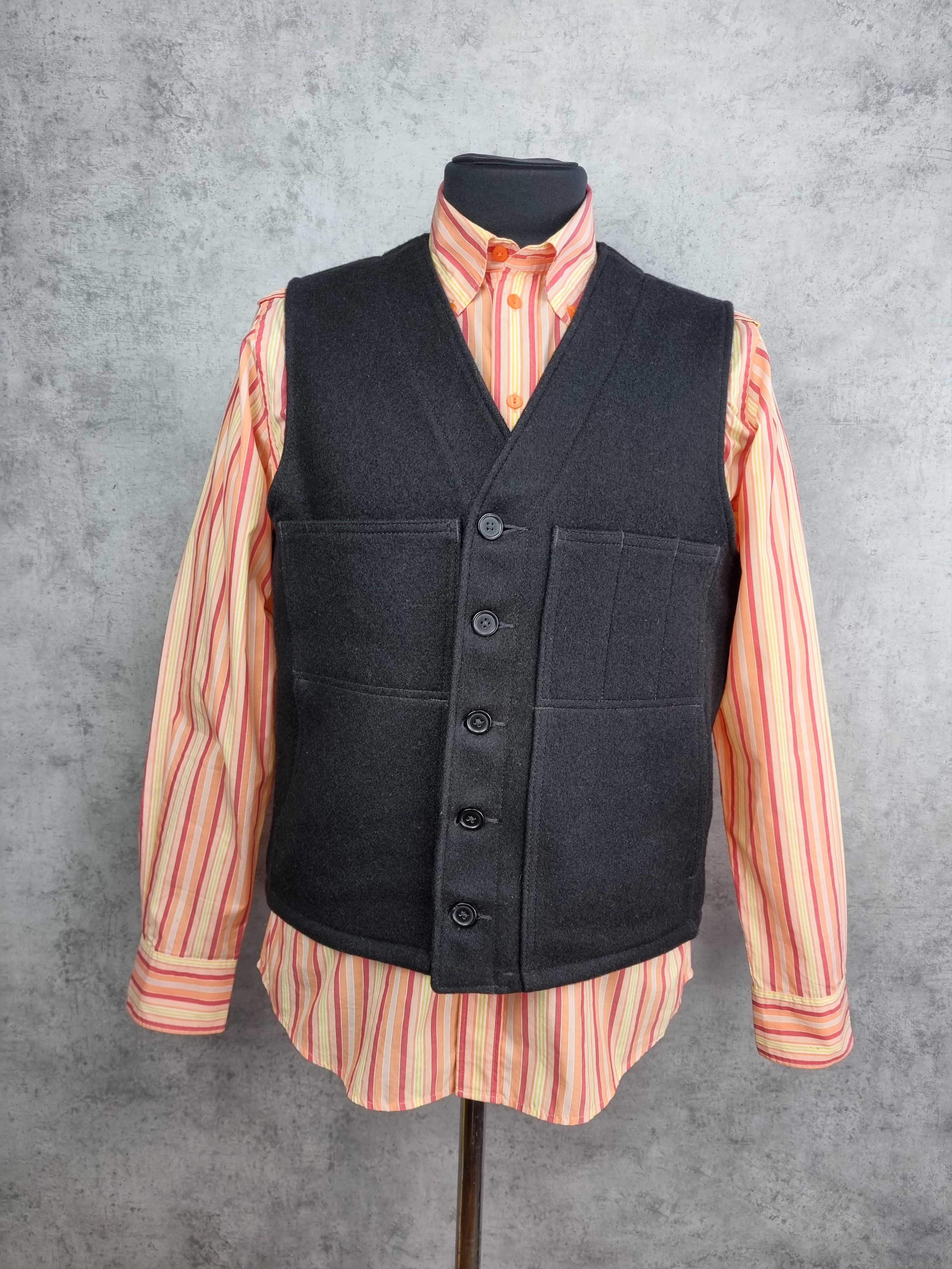 Filson Rare Filson Garment Wool Multipockets Utility Vest Size US M / EU 48-50 / 2 - 4 Thumbnail
