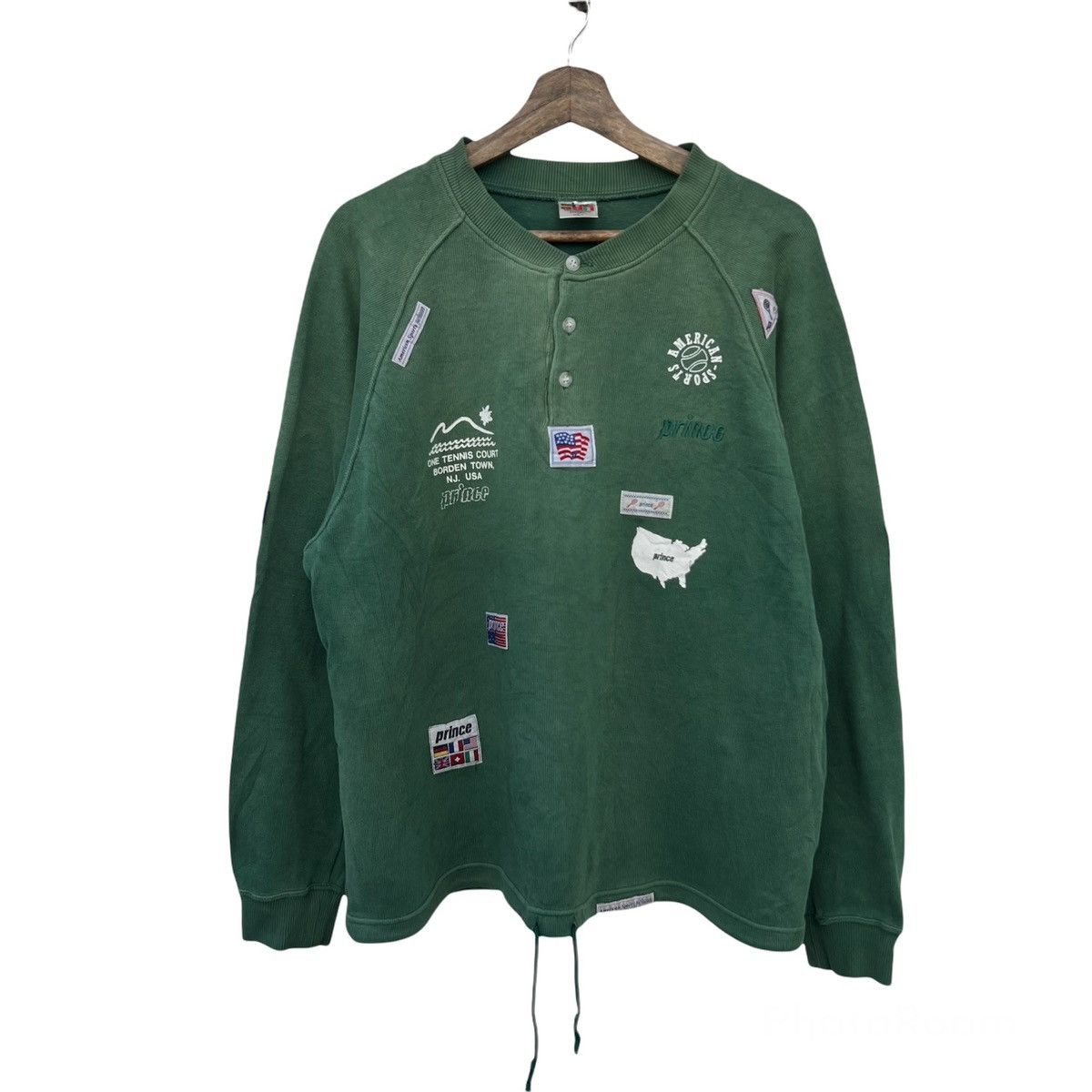 Japanese Brand VINTAGE PRINCE PERFORMANCE APPAREL SWEATSHIRT FULL PATCHES Size US L / EU 52-54 / 3 - 1 Thumbnail