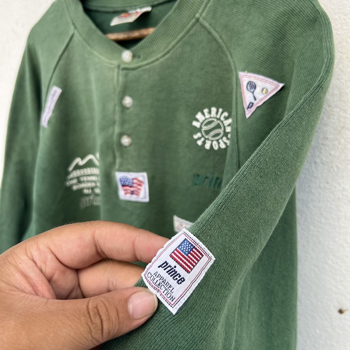Japanese Brand VINTAGE PRINCE PERFORMANCE APPAREL SWEATSHIRT FULL PATCHES Size US L / EU 52-54 / 3 - 6 Thumbnail