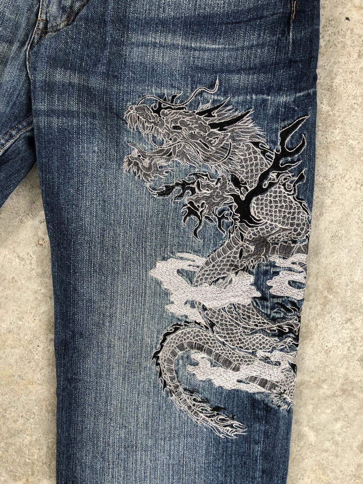 Japanese Brand Japanese Ruden Dragon Embroidered Jeans Distressed Jeans Size US 31 - 7 Thumbnail