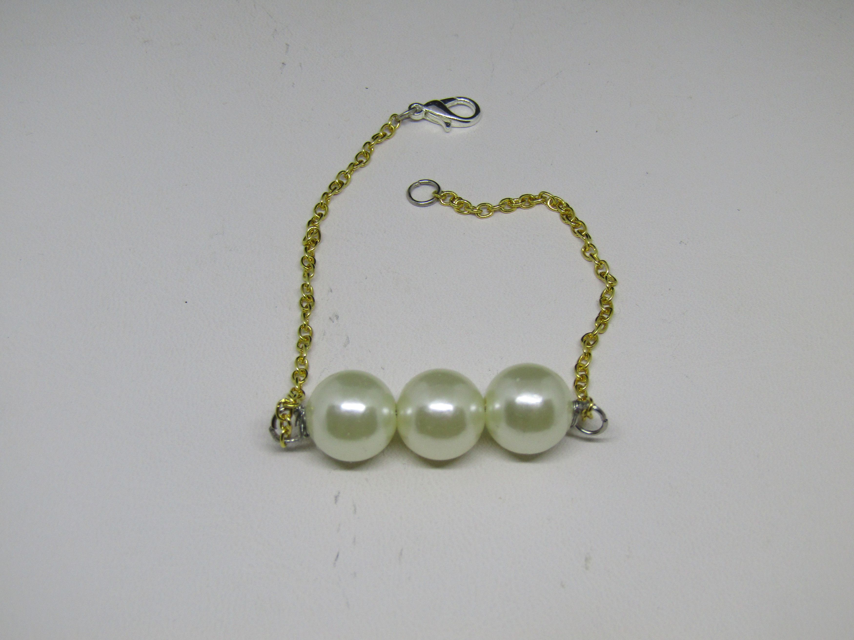 Handmade White Pearl Beads Golden Chain Bracelet Size ONE SIZE - 1 Thumbnail