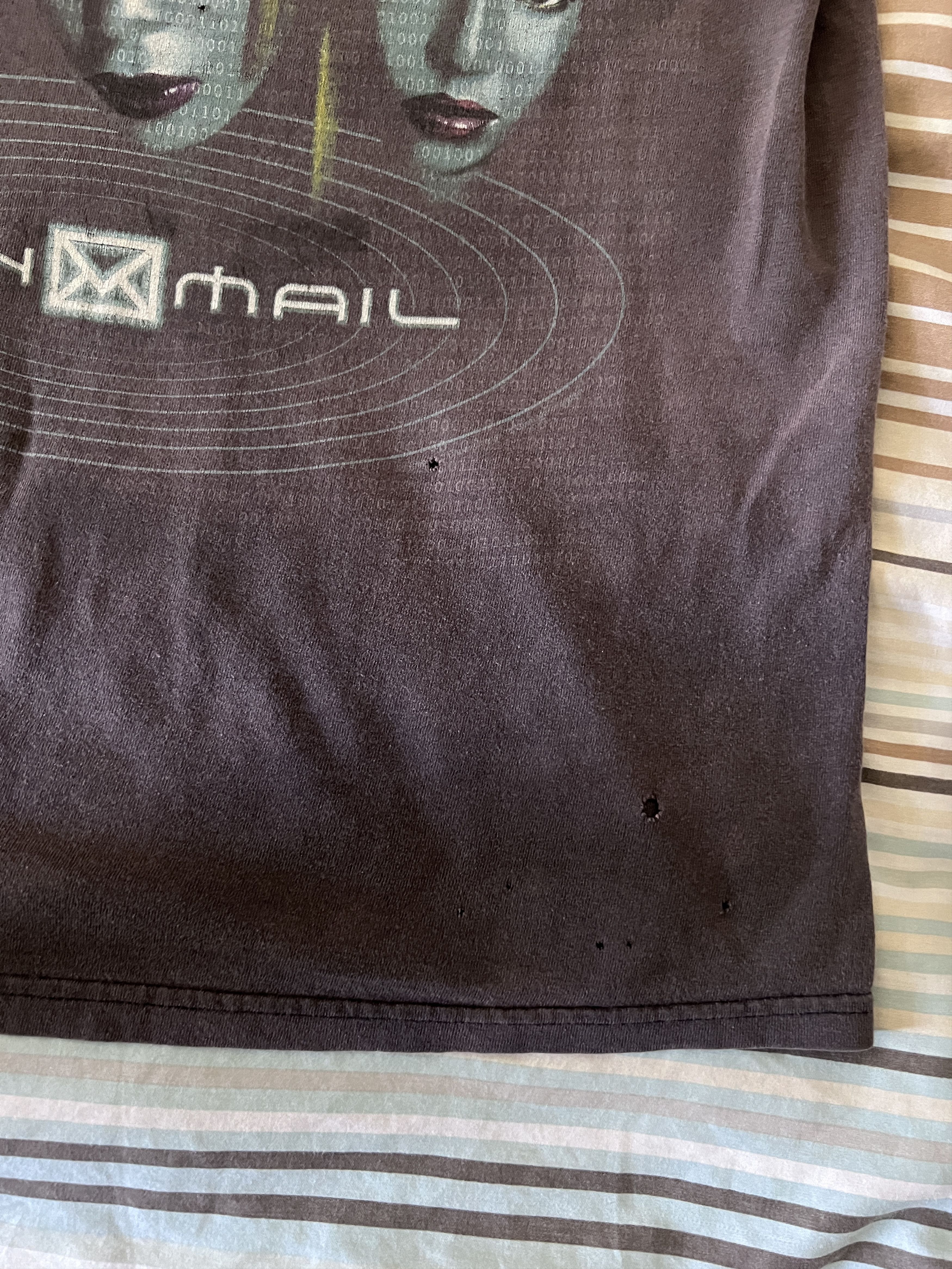 Vintage RARE Vintage TLC 'Fanmail' Tour Cut-off T-Shirt Size US XL / EU 56 / 4 - 3 Thumbnail