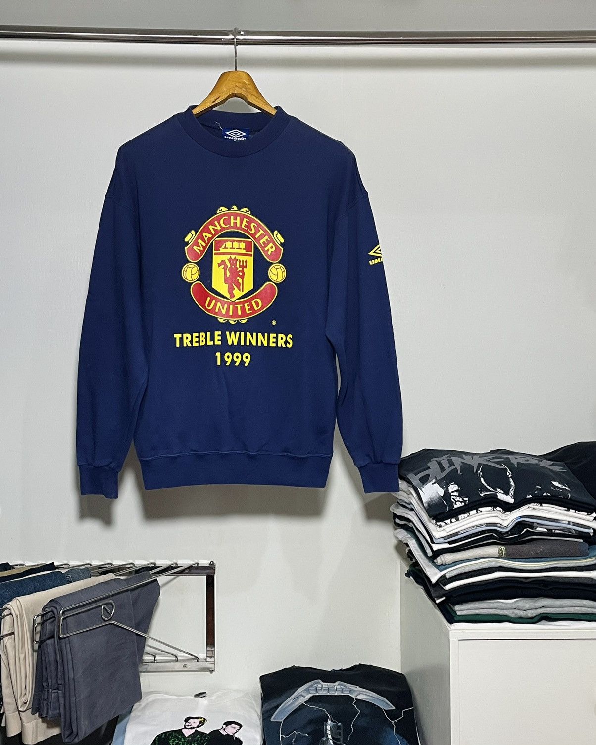 image of Vintage 90's 1999 Manchester United Treble Winners Sweatshirt in Blue, Men's (Size XL)